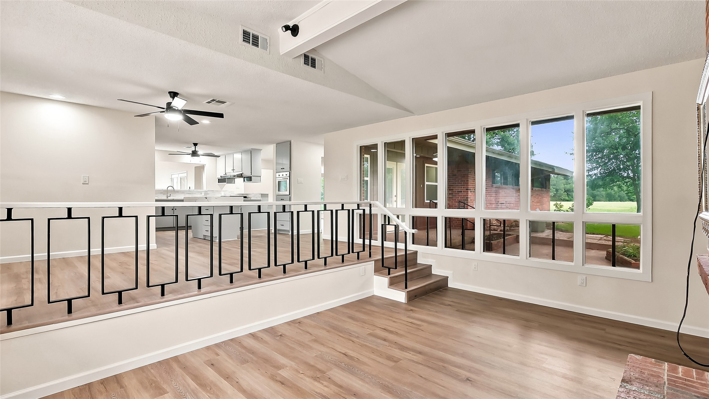 16121 Fm 2620 Road Property Photo 4