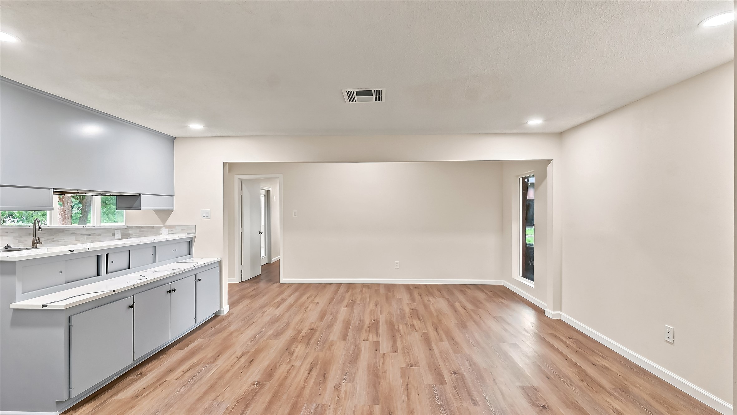 16121 Fm 2620 Road Property Photo 6