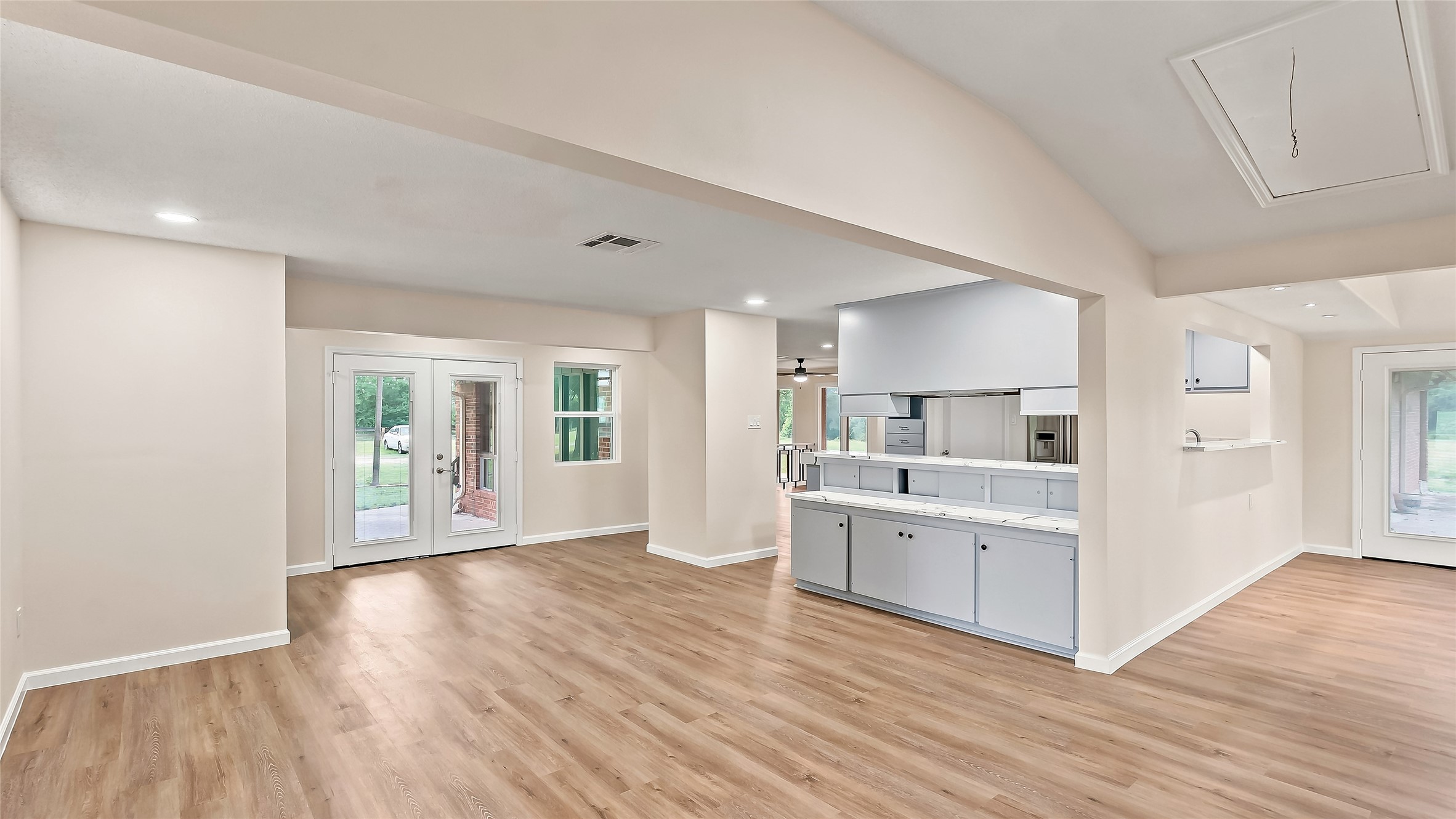 16121 Fm 2620 Road Property Photo 8