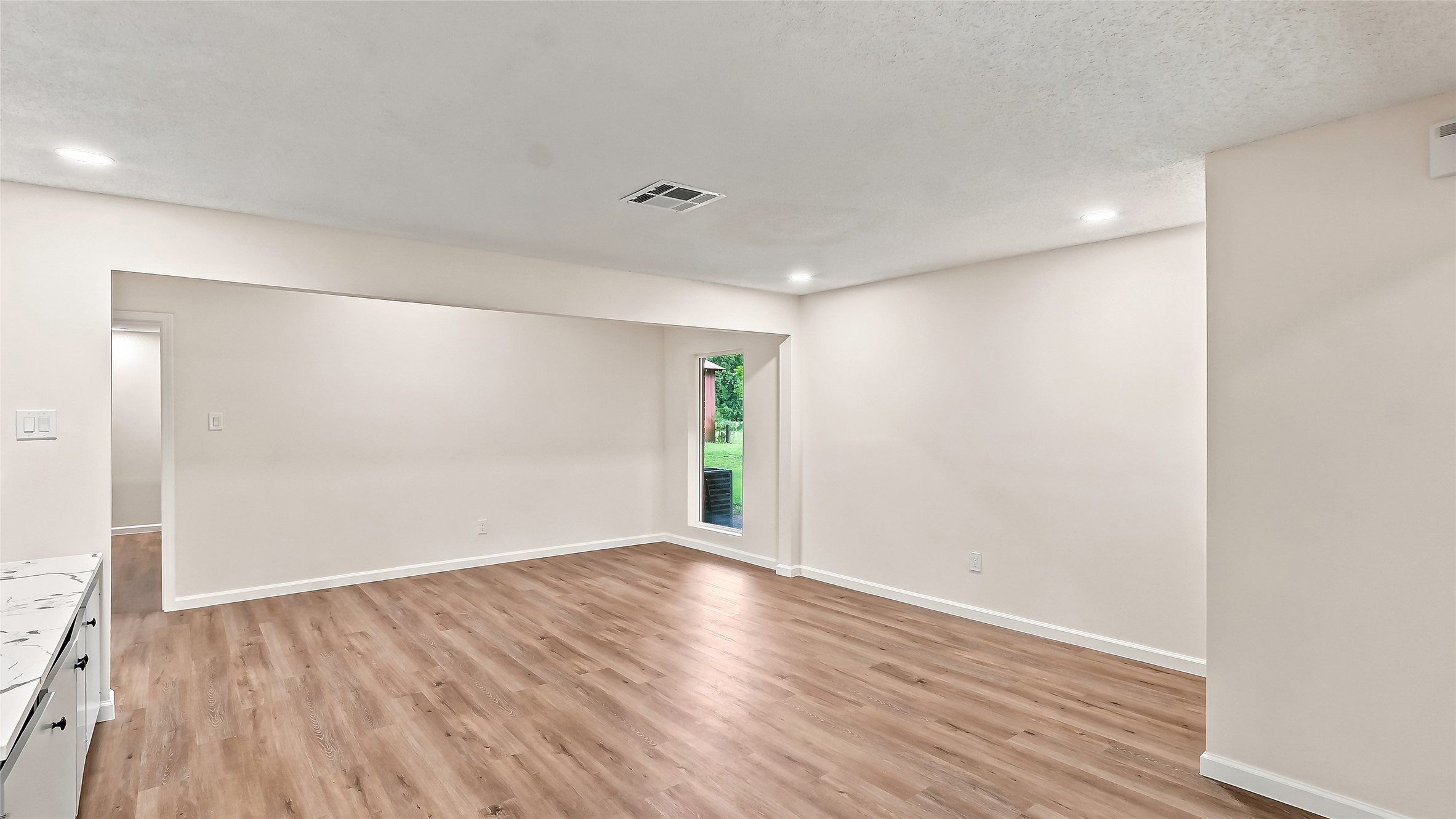 16121 Fm 2620 Road Property Photo 11