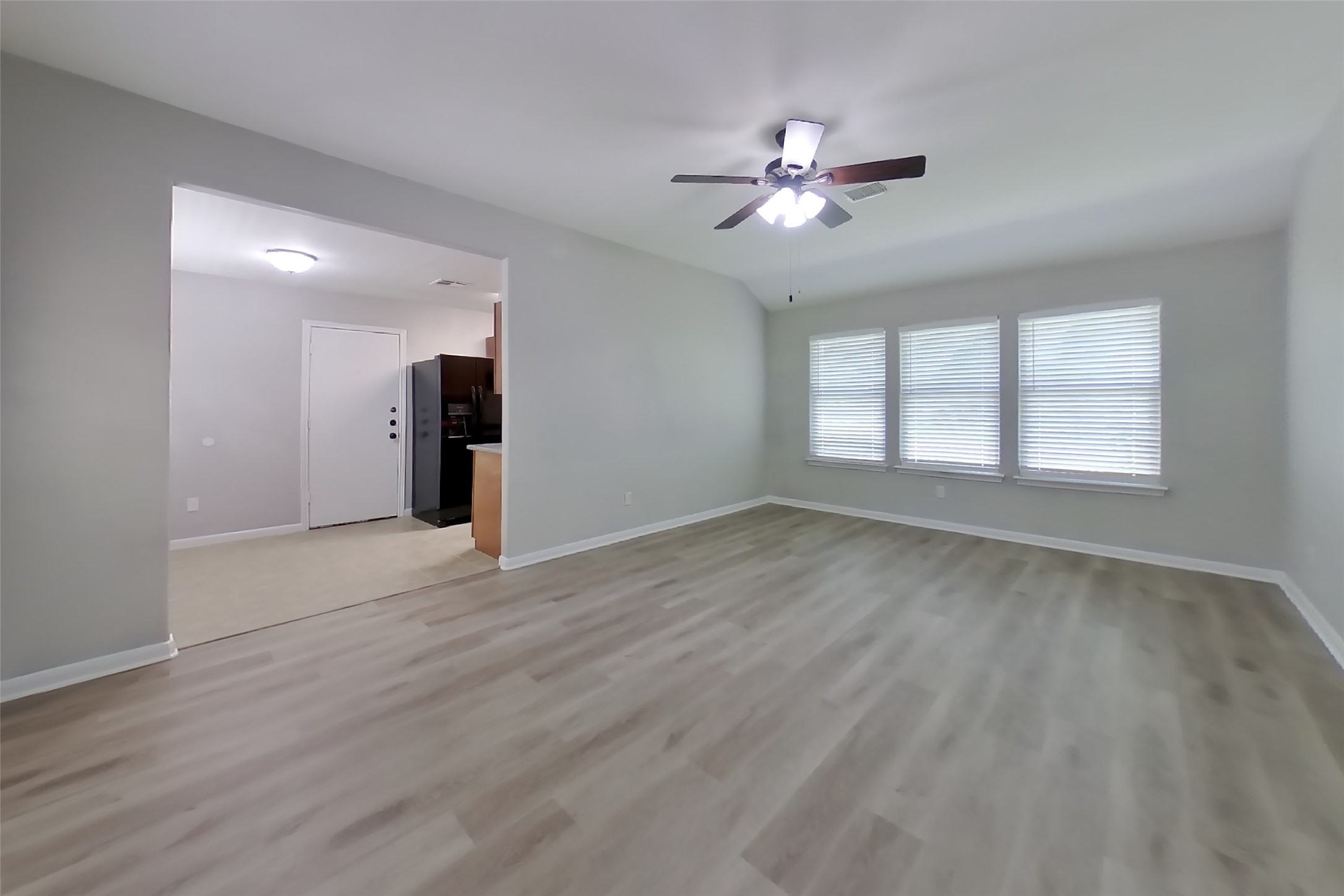 10951 Royal Forest Drive Property Photo 2