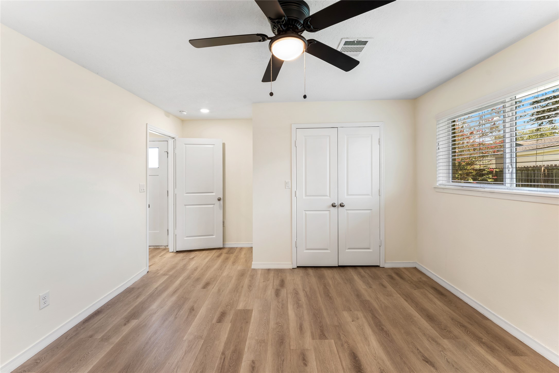 4602 Sheffield Court Property Photo 14