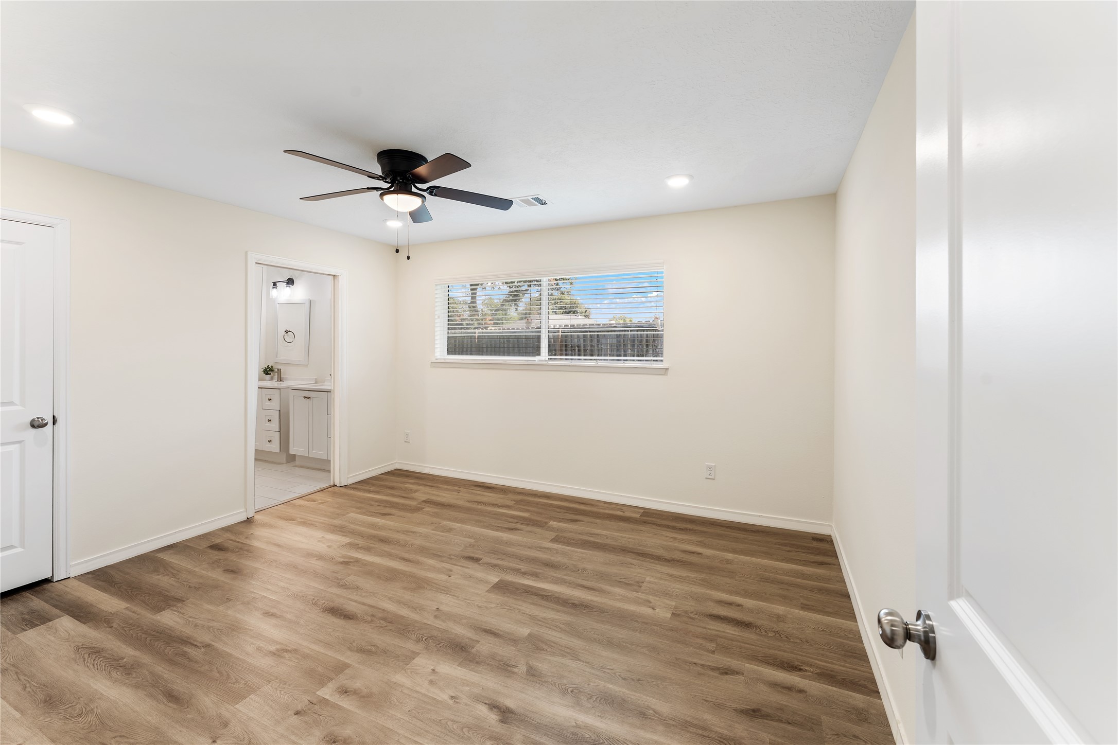 4602 Sheffield Court Property Photo 15