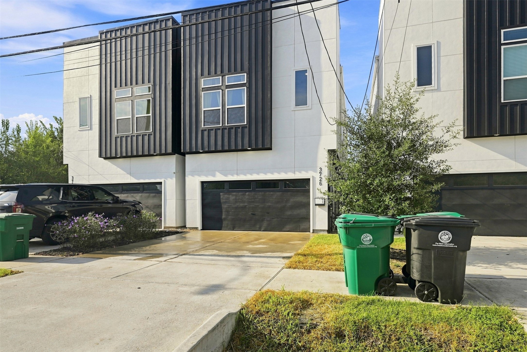 3726 Noah Street Property Photo 4