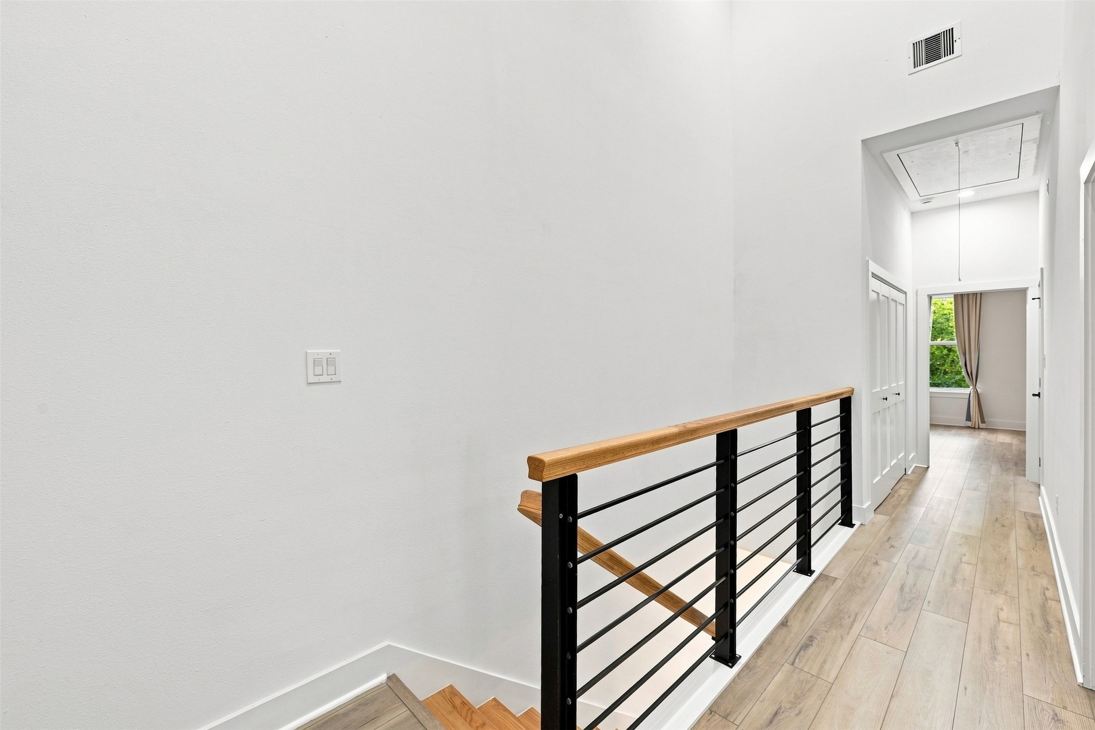 3726 Noah Street Property Photo 11