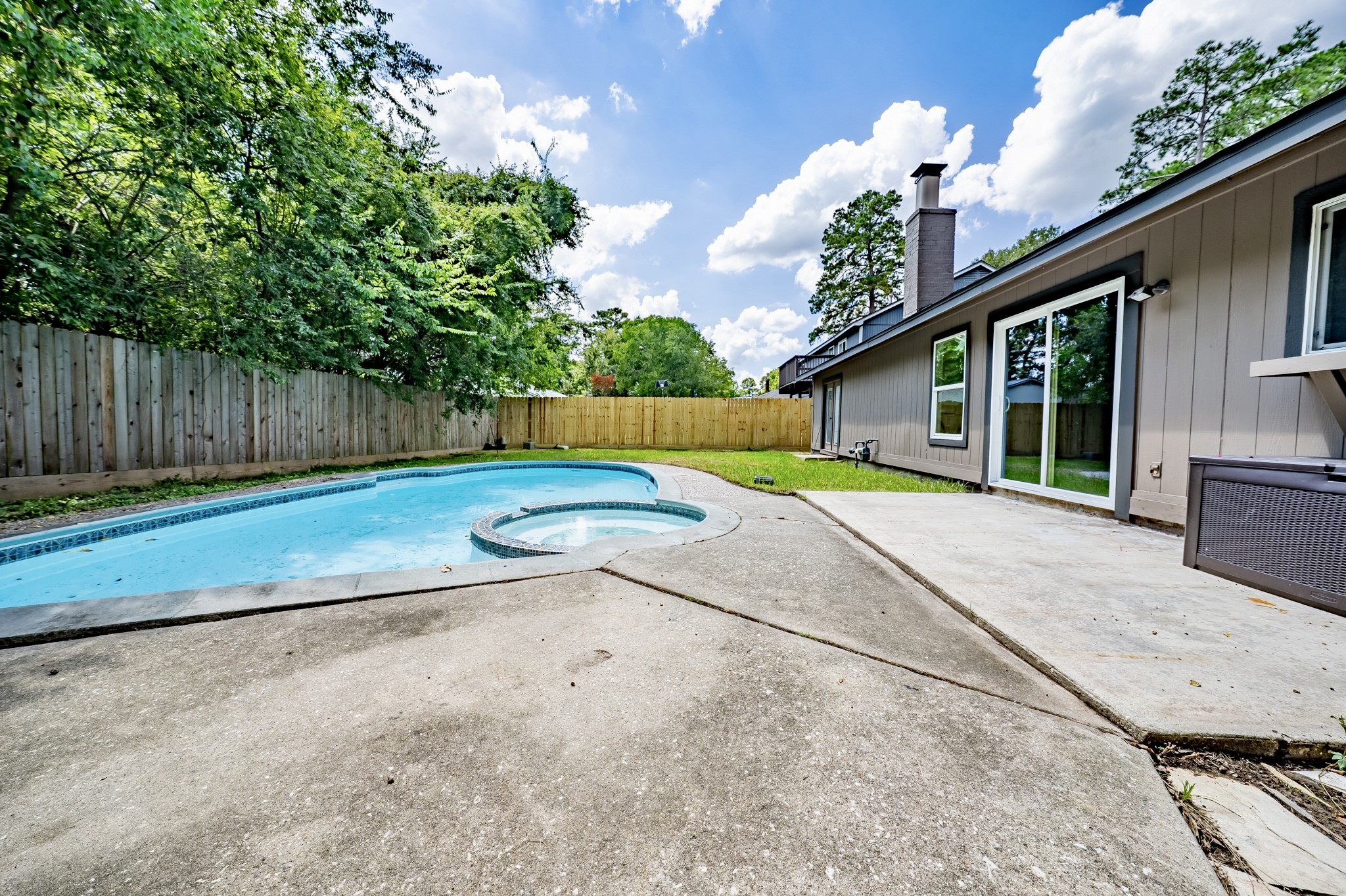 2338 Cades Cove Drive Property Photo 4