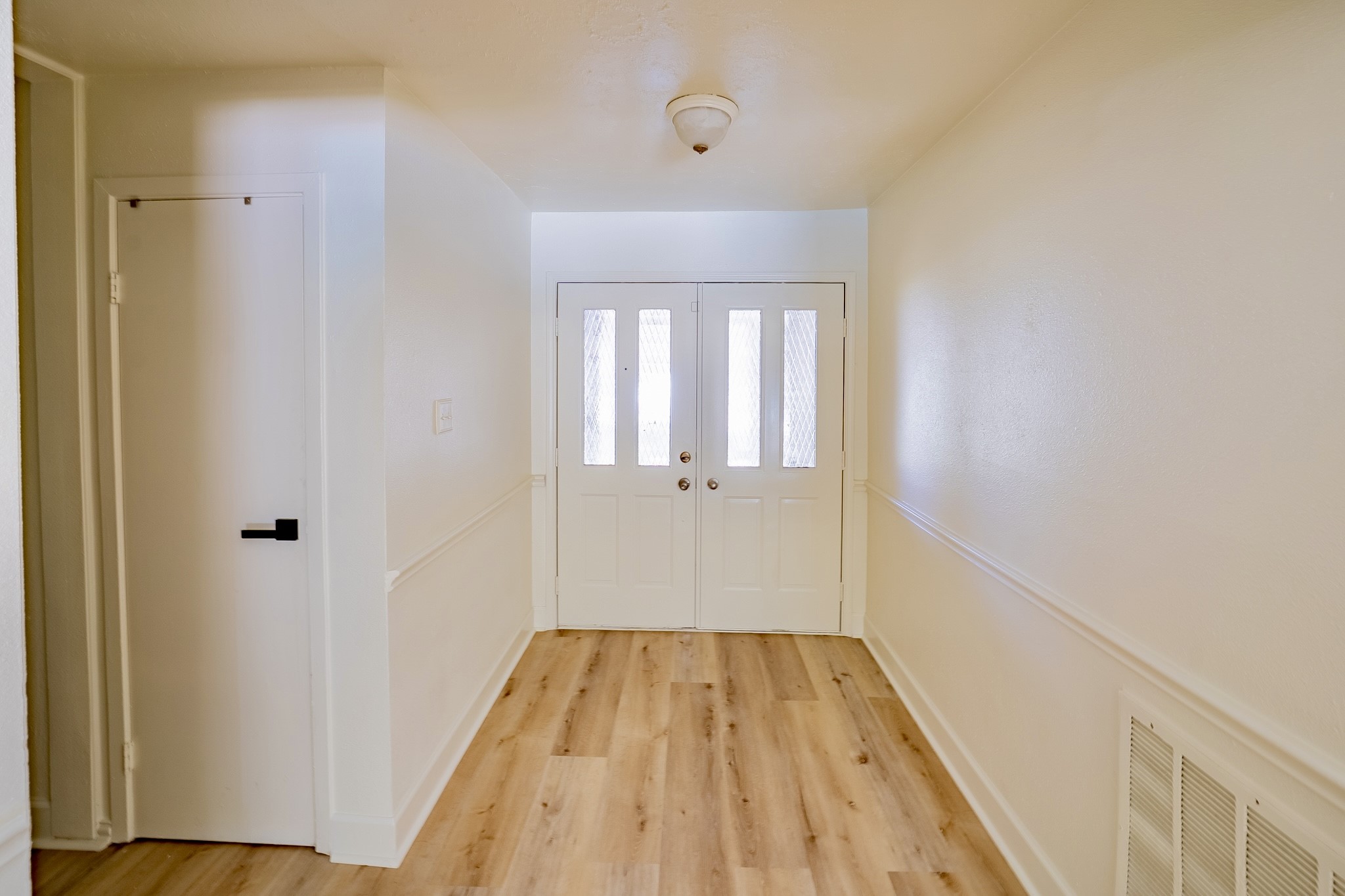 2338 Cades Cove Drive Property Photo 6