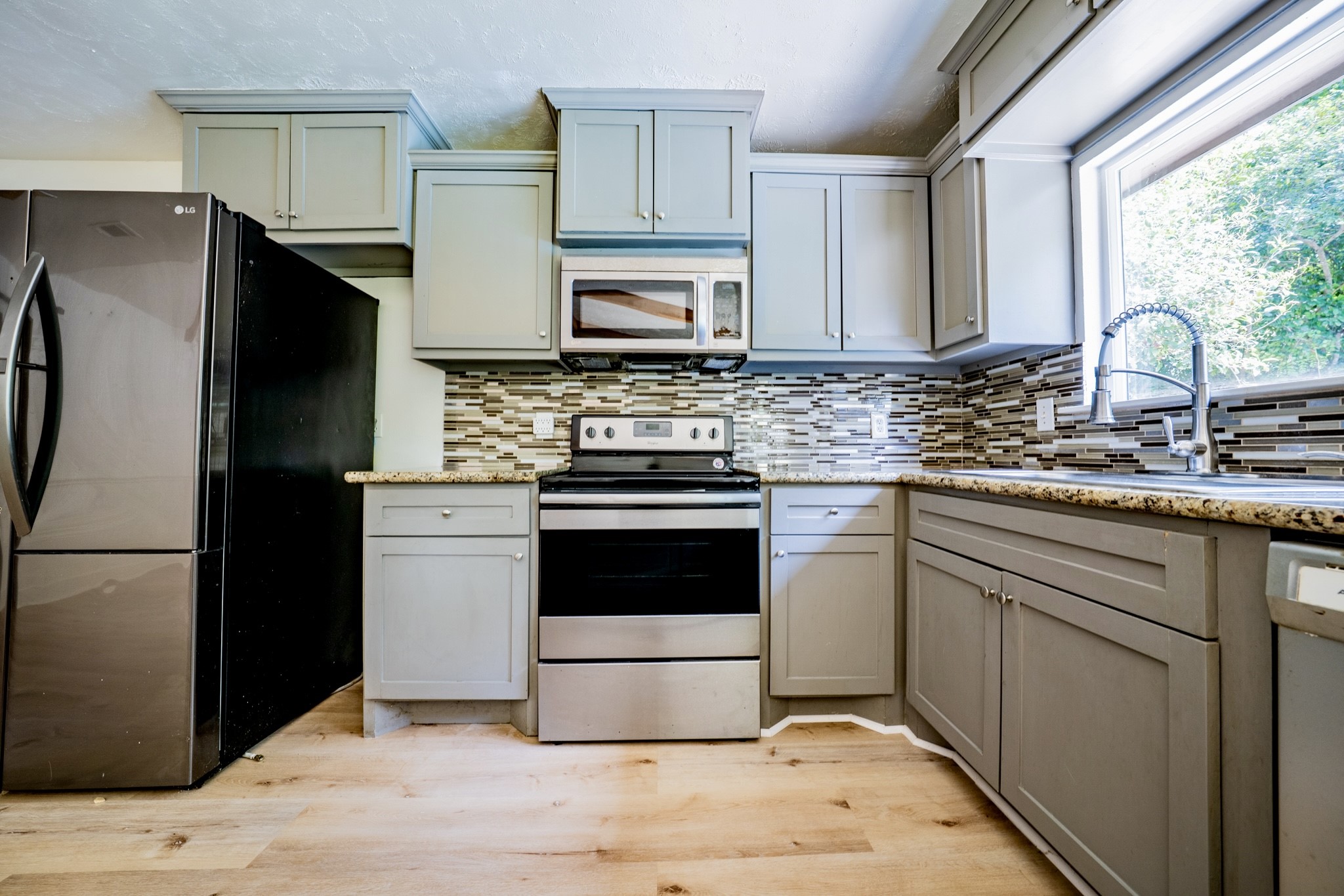 2338 Cades Cove Drive Property Photo 7