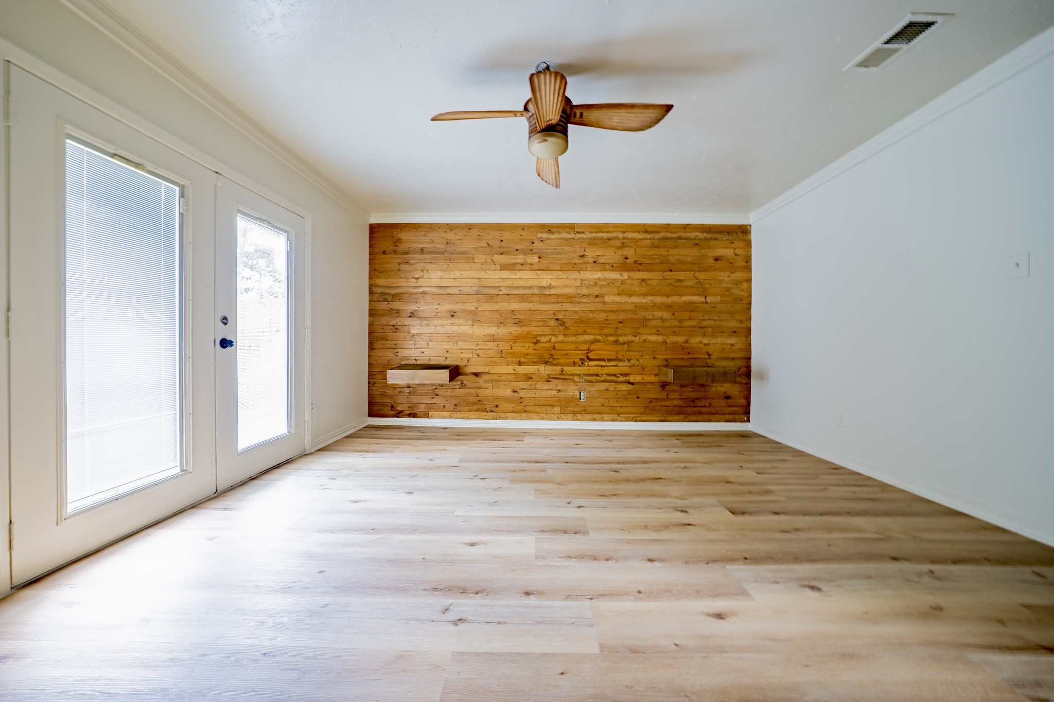 2338 Cades Cove Drive Property Photo 13