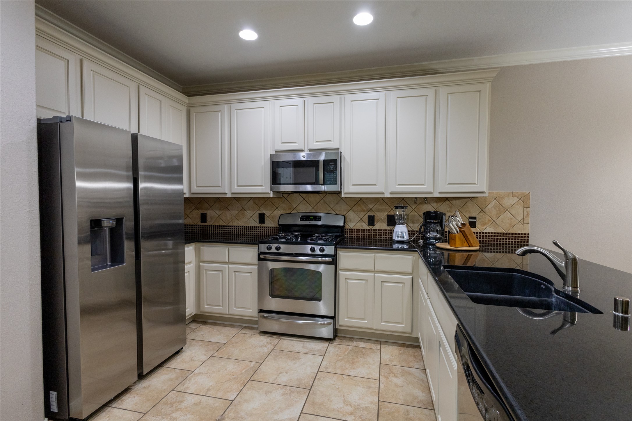 27 Umbria Lane Property Photo 10