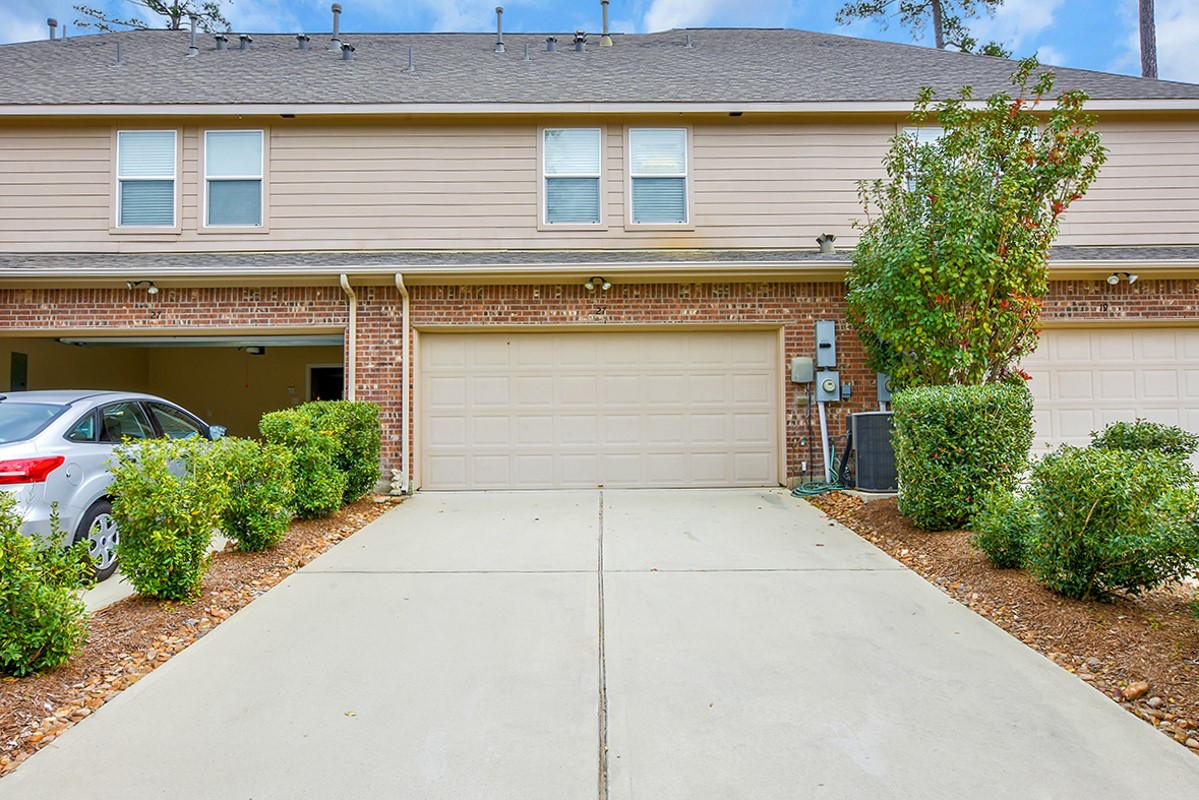 27 Umbria Lane Property Photo 34