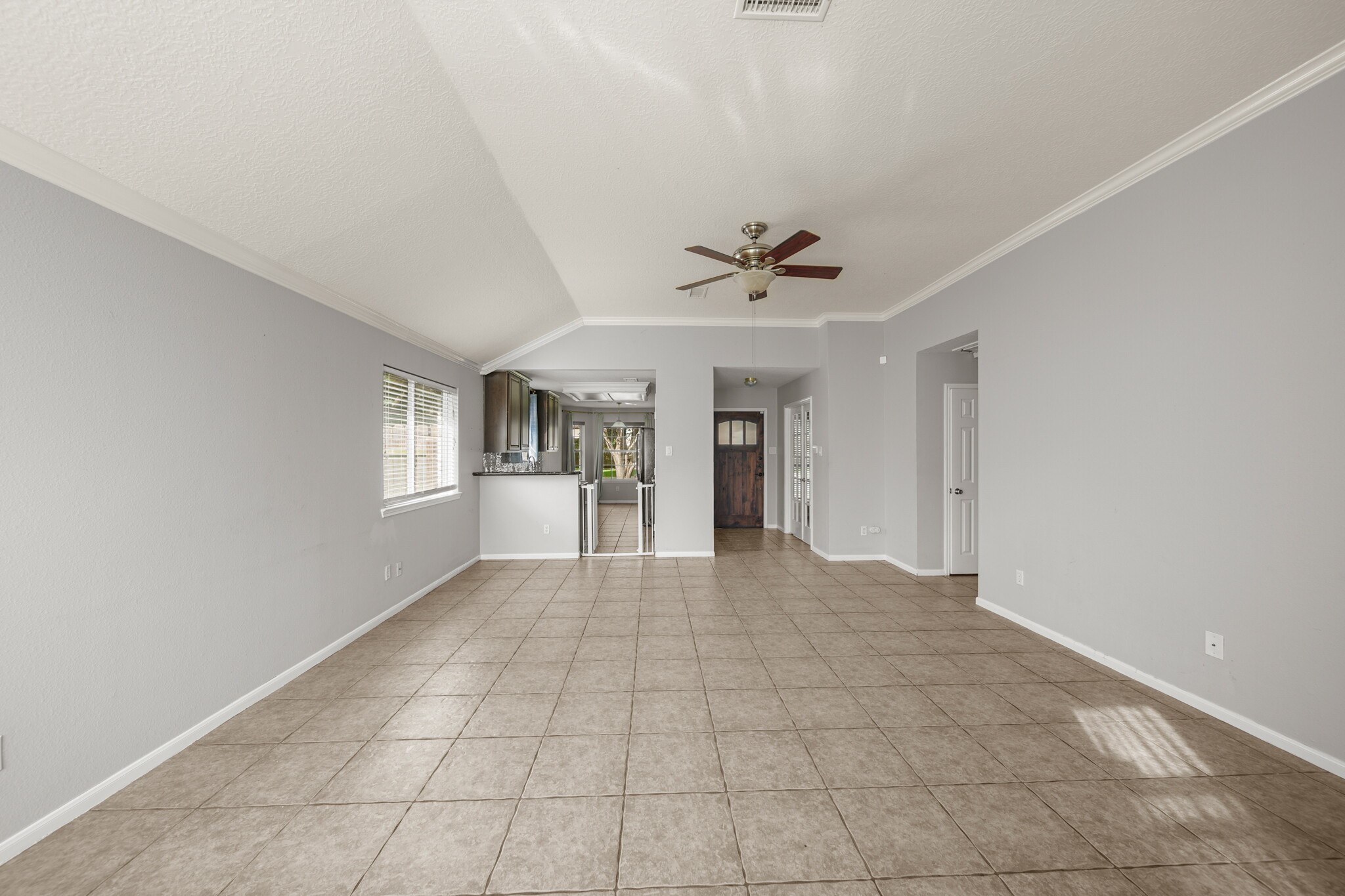 1242 Hunter Wood Drive Property Photo 7
