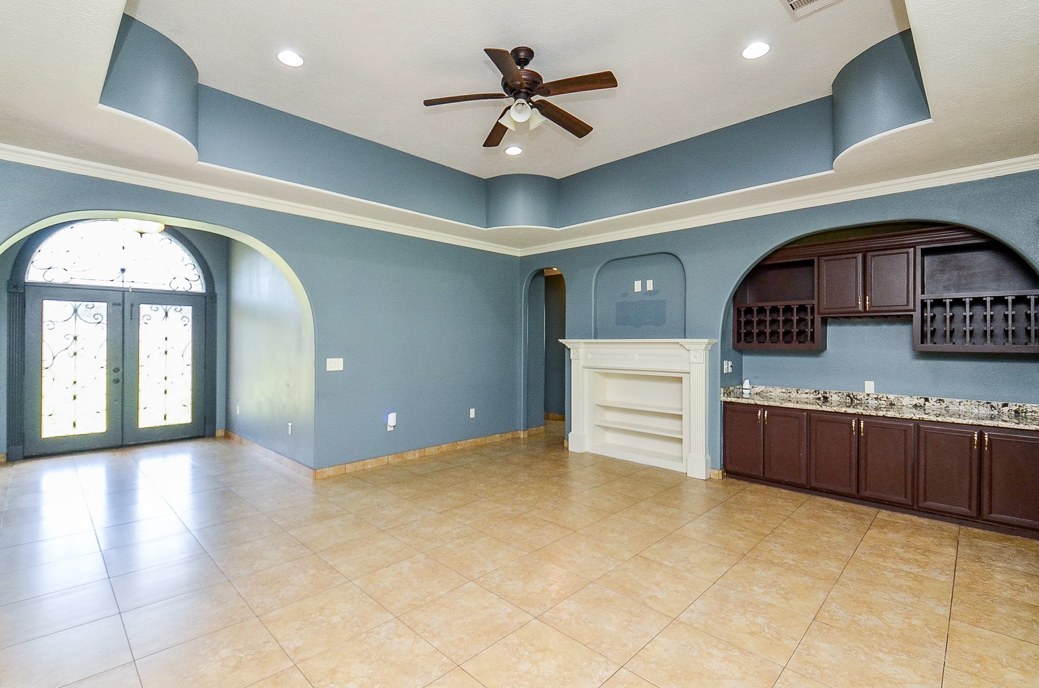 5575 Bollinger Rd Property Photo 9