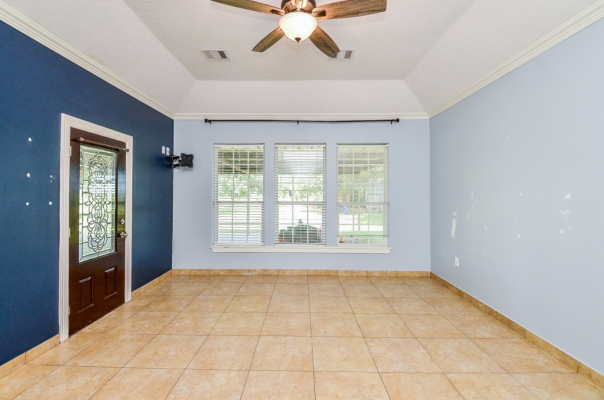 5575 Bollinger Rd Property Photo 14