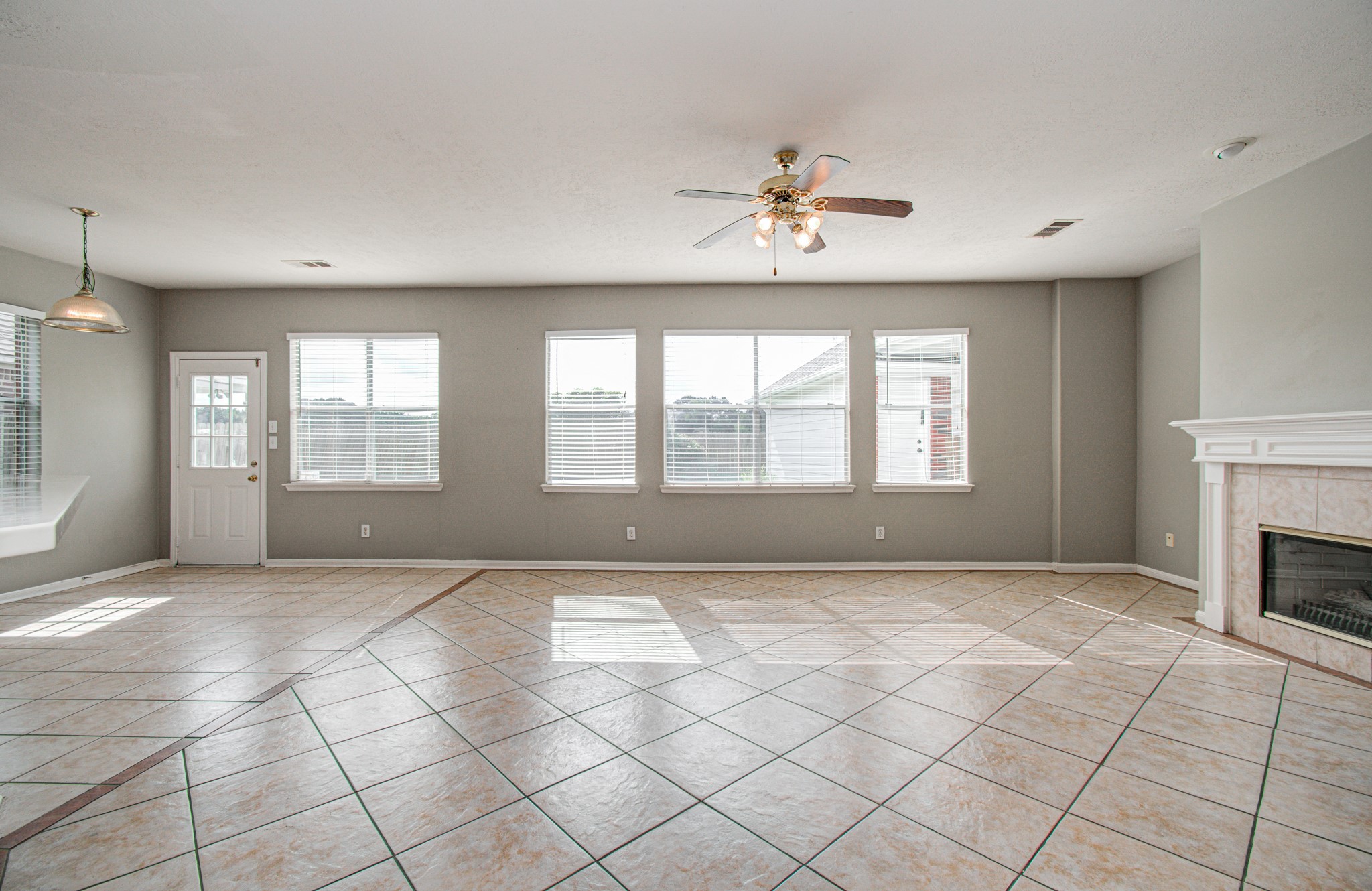16639 Village View Trail Property Photo 9