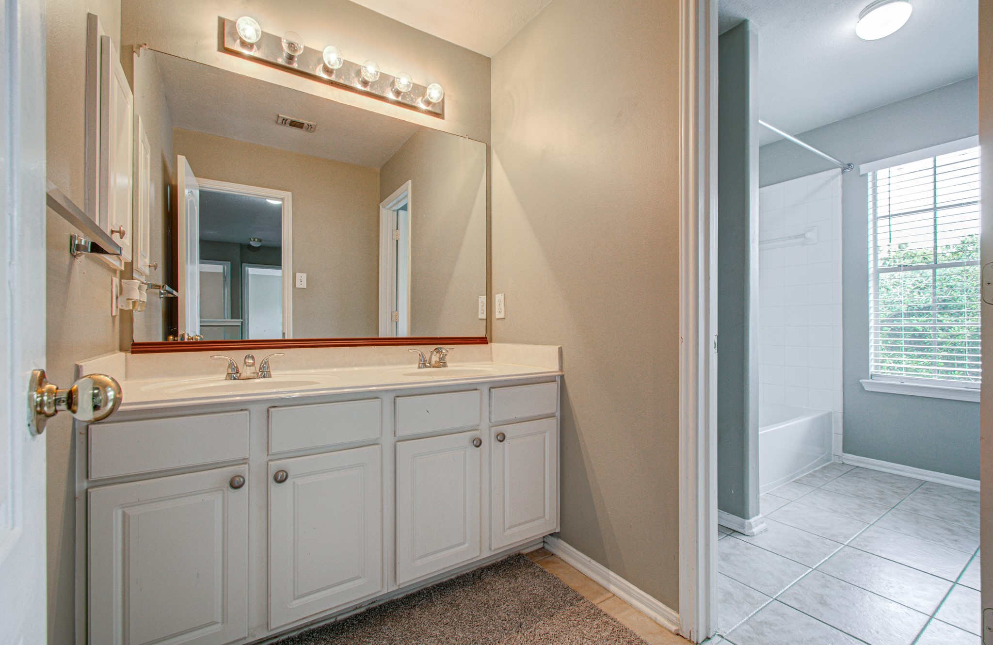 16639 Village View Trail Property Photo 27