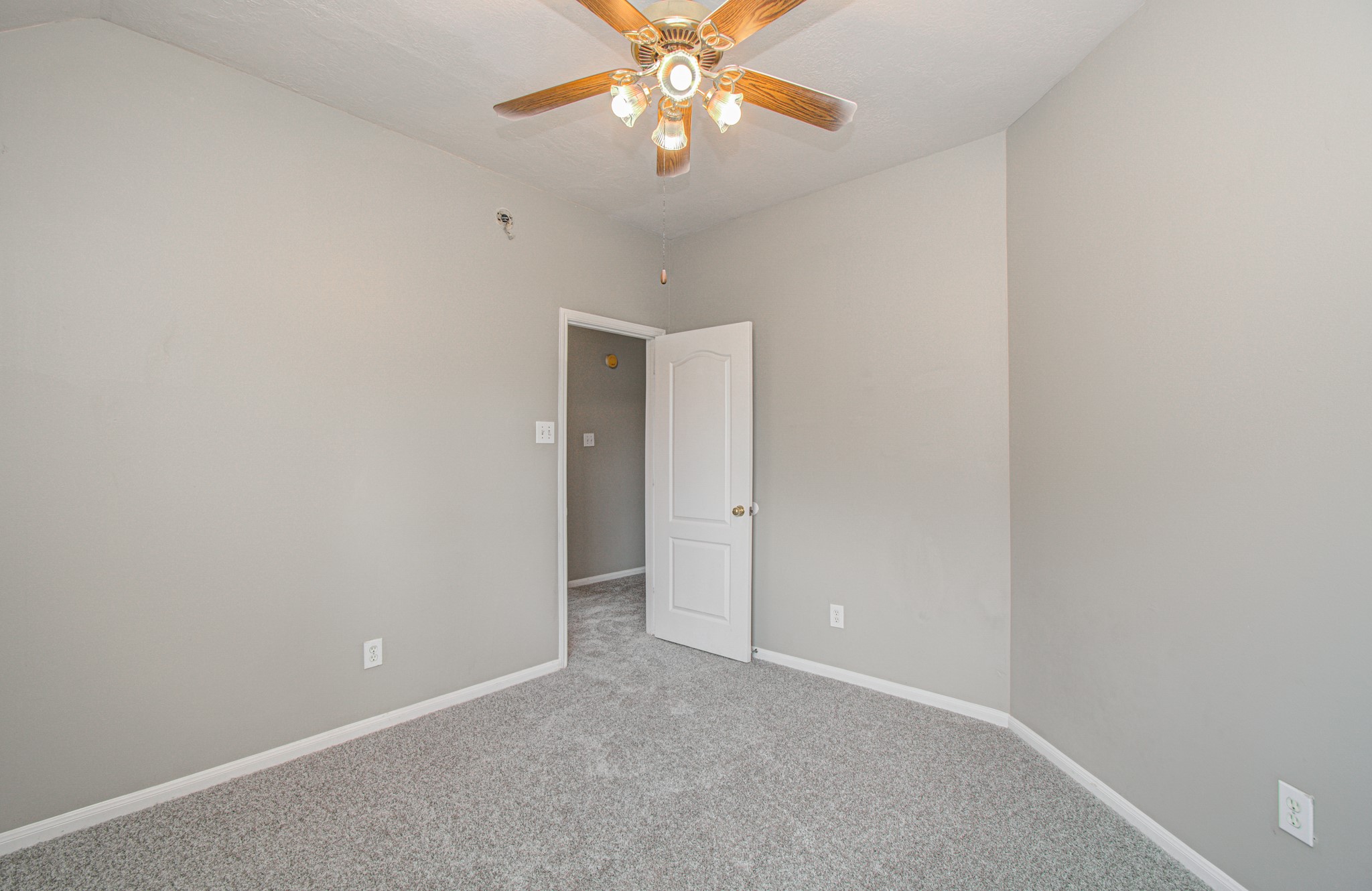 16639 Village View Trail Property Photo 30