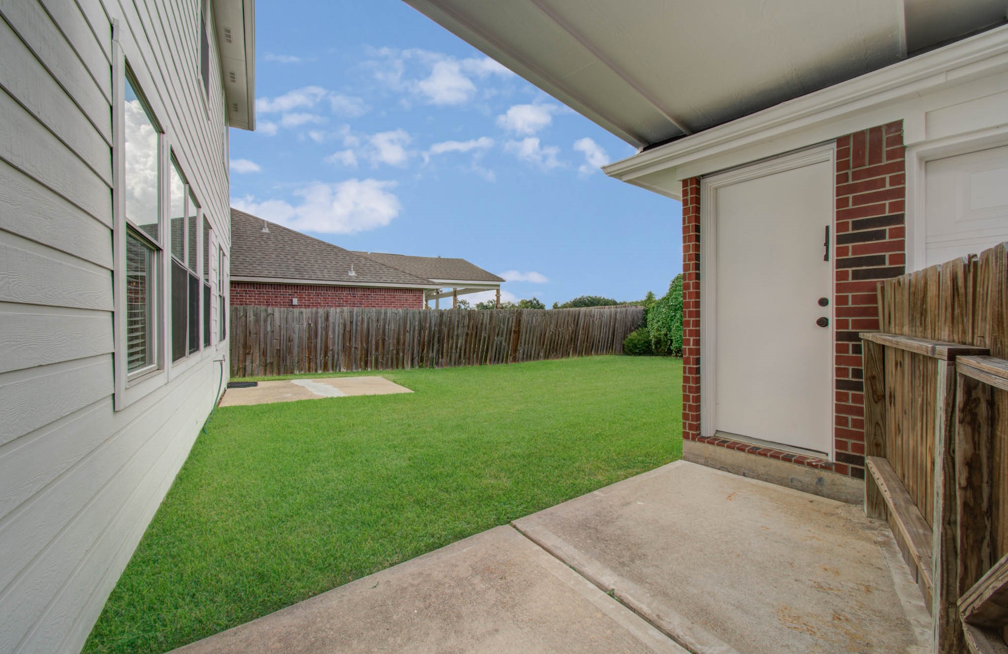 16639 Village View Trail Property Photo 43