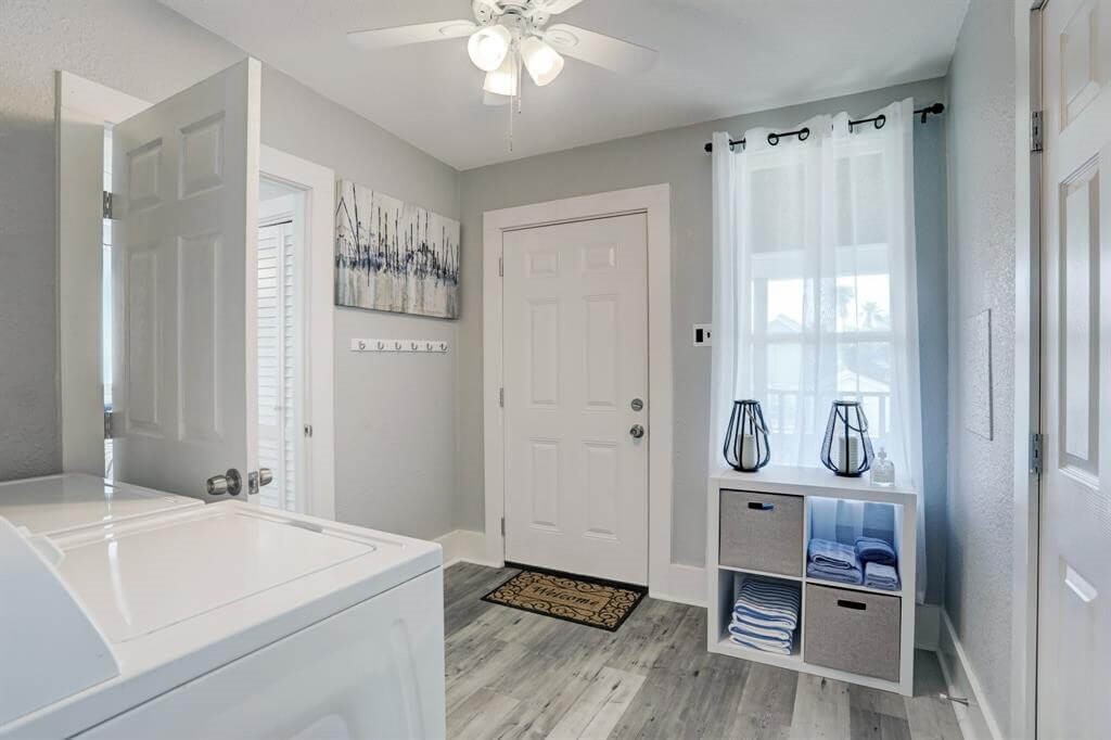 4017 Avenue M Up Up Property Photo 6