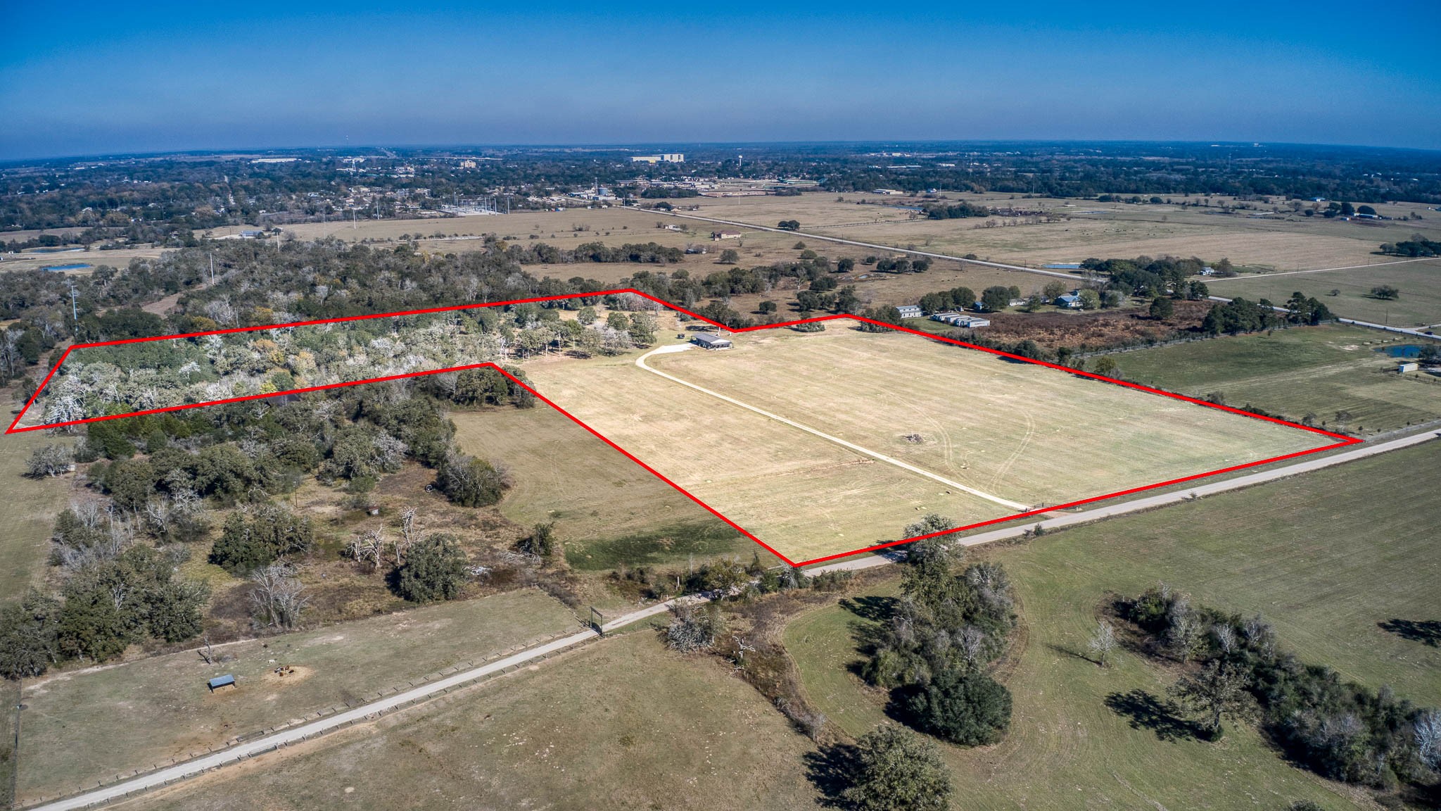 40934 Thomas Lane Property Photo 3
