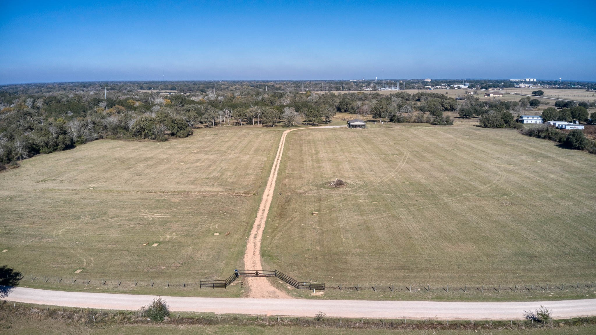 40934 Thomas Lane Property Photo 40