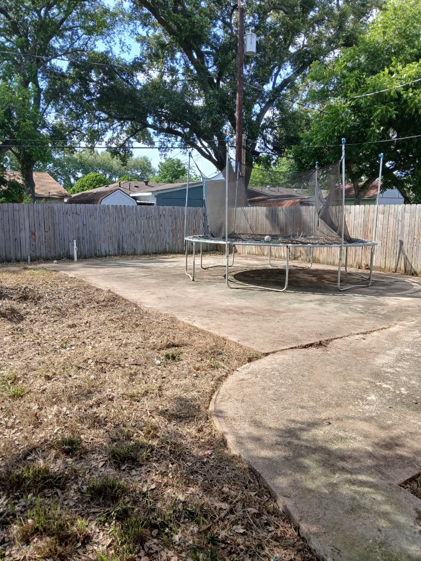 10323 Southport Drive Property Photo 4