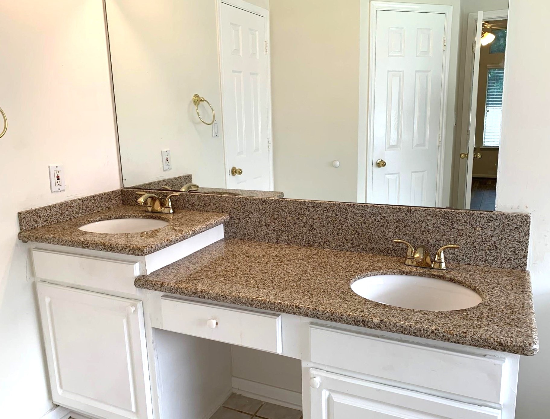 1710 Emerald Lake Court Property Photo 7