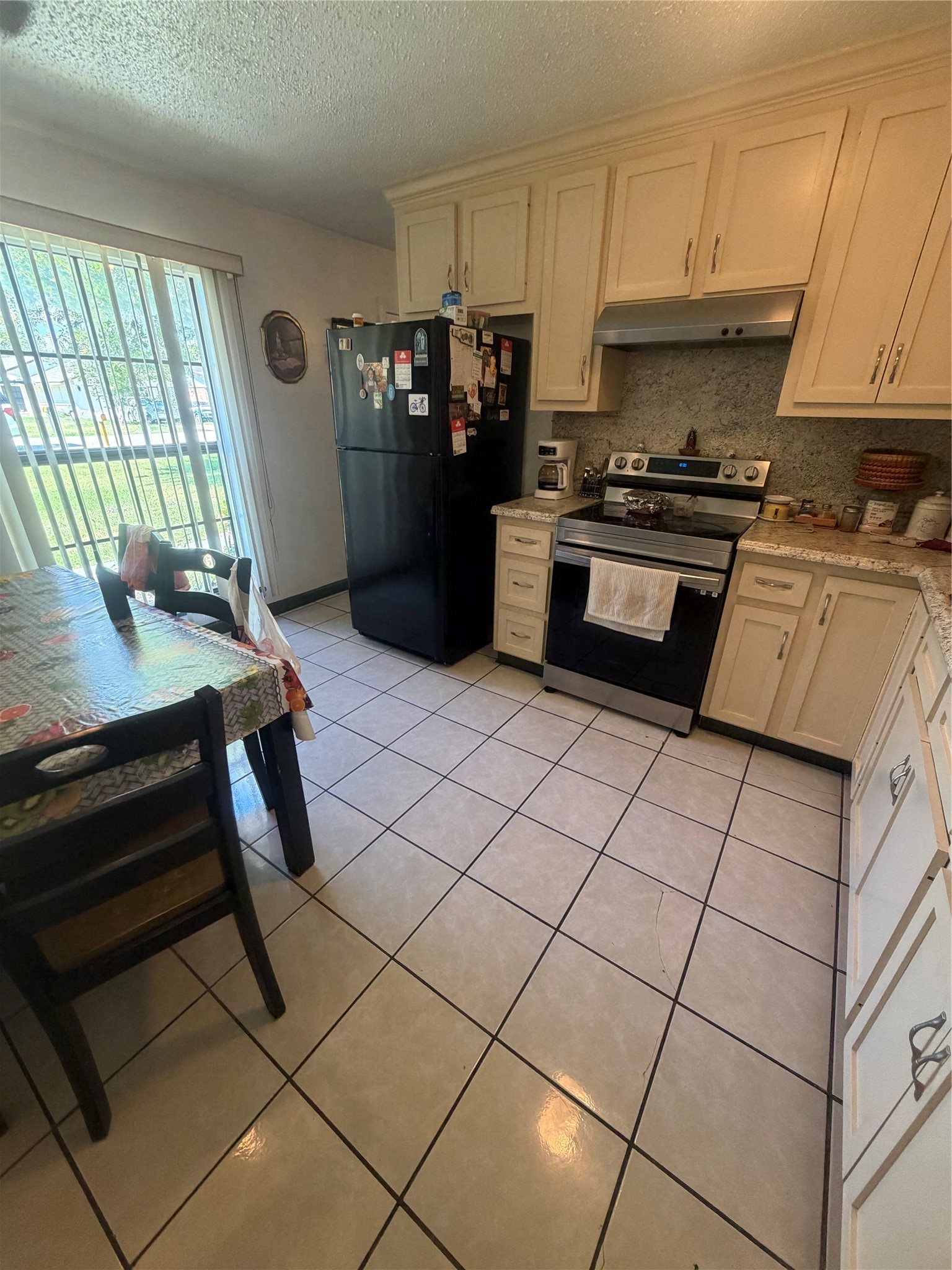 610 N 13th Street Property Photo 4