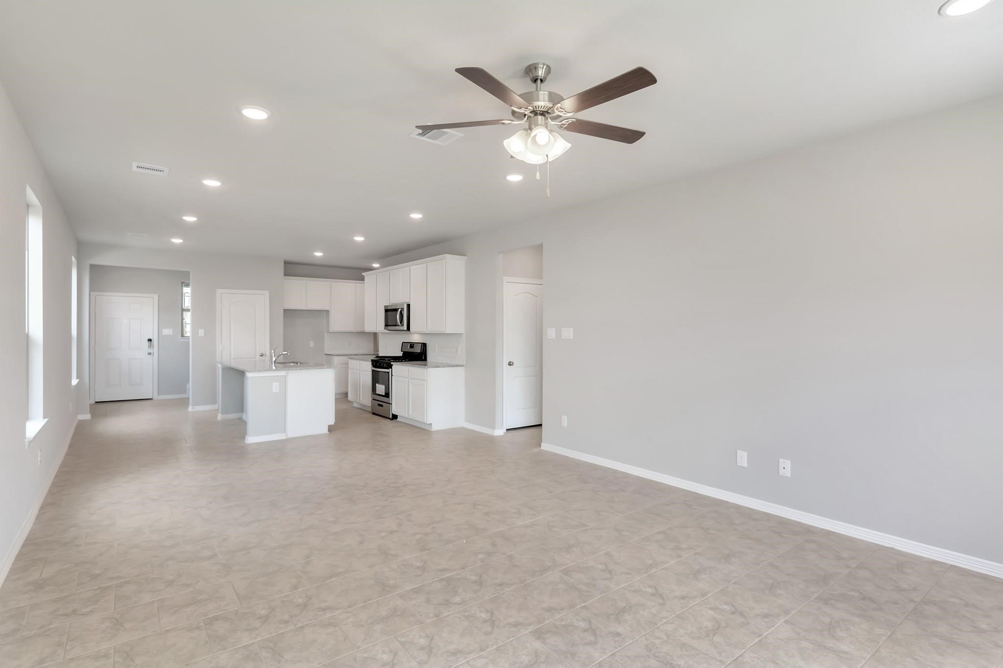 25727 Boxwood Hedge Ln Property Photo 5