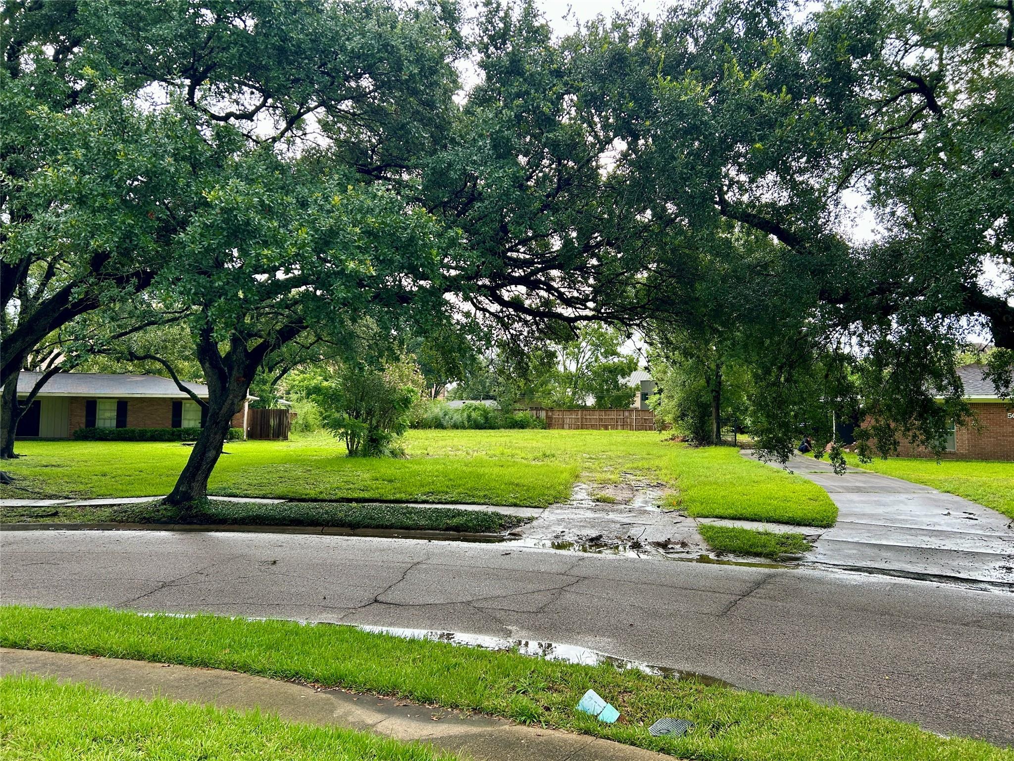 5023 Grape Street Property Photo 5