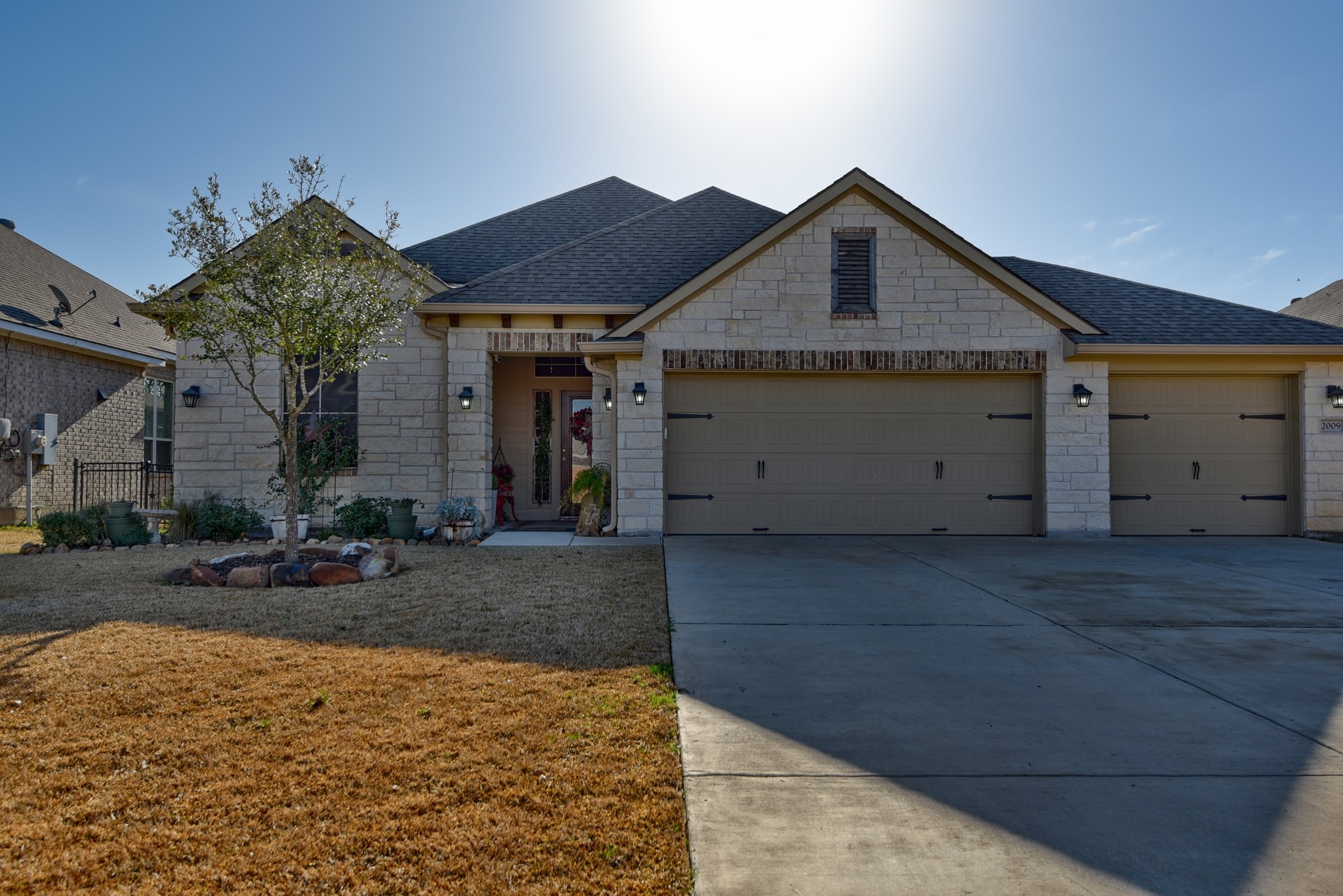 2009 Eagle View Drive Property Photo