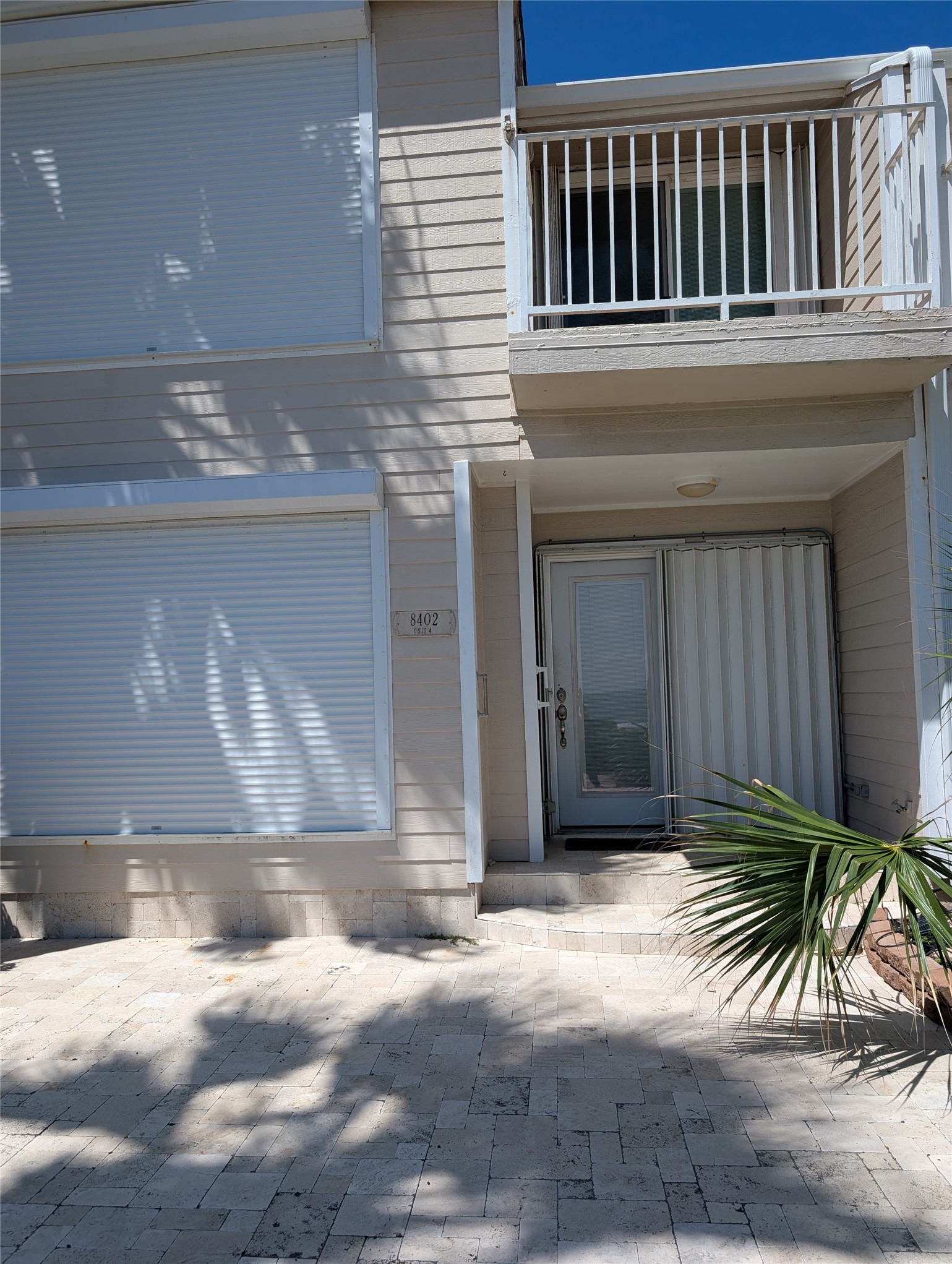 8402 Seawall Boulevard 4 Property Photo 1