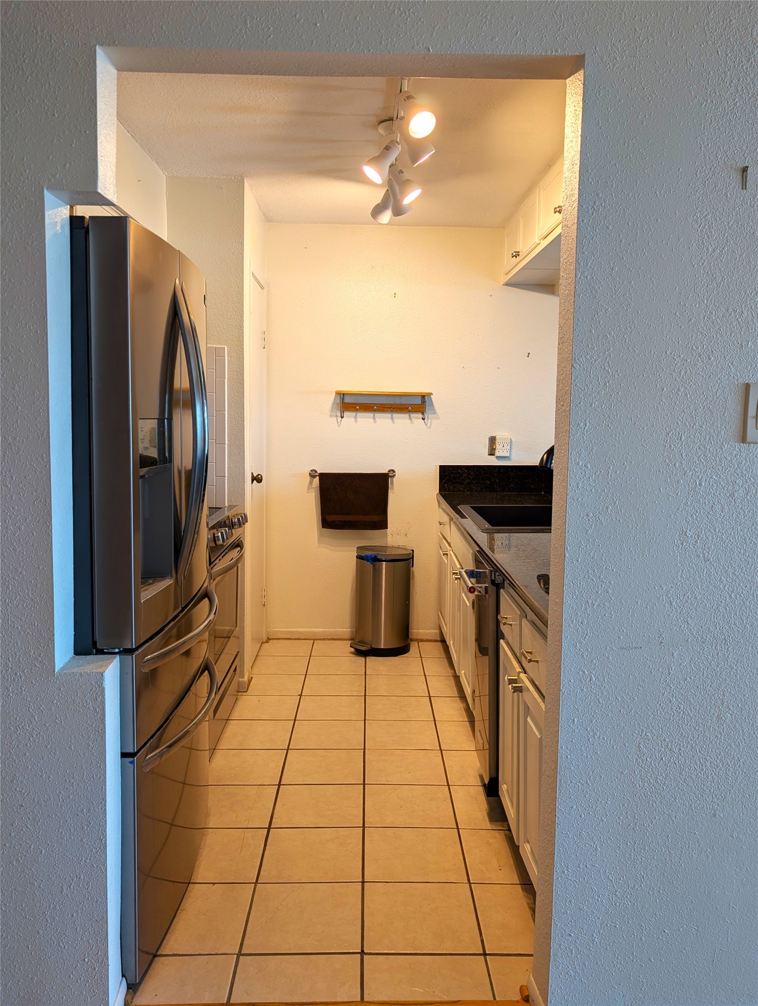 8402 Seawall Boulevard 4 Property Photo 8