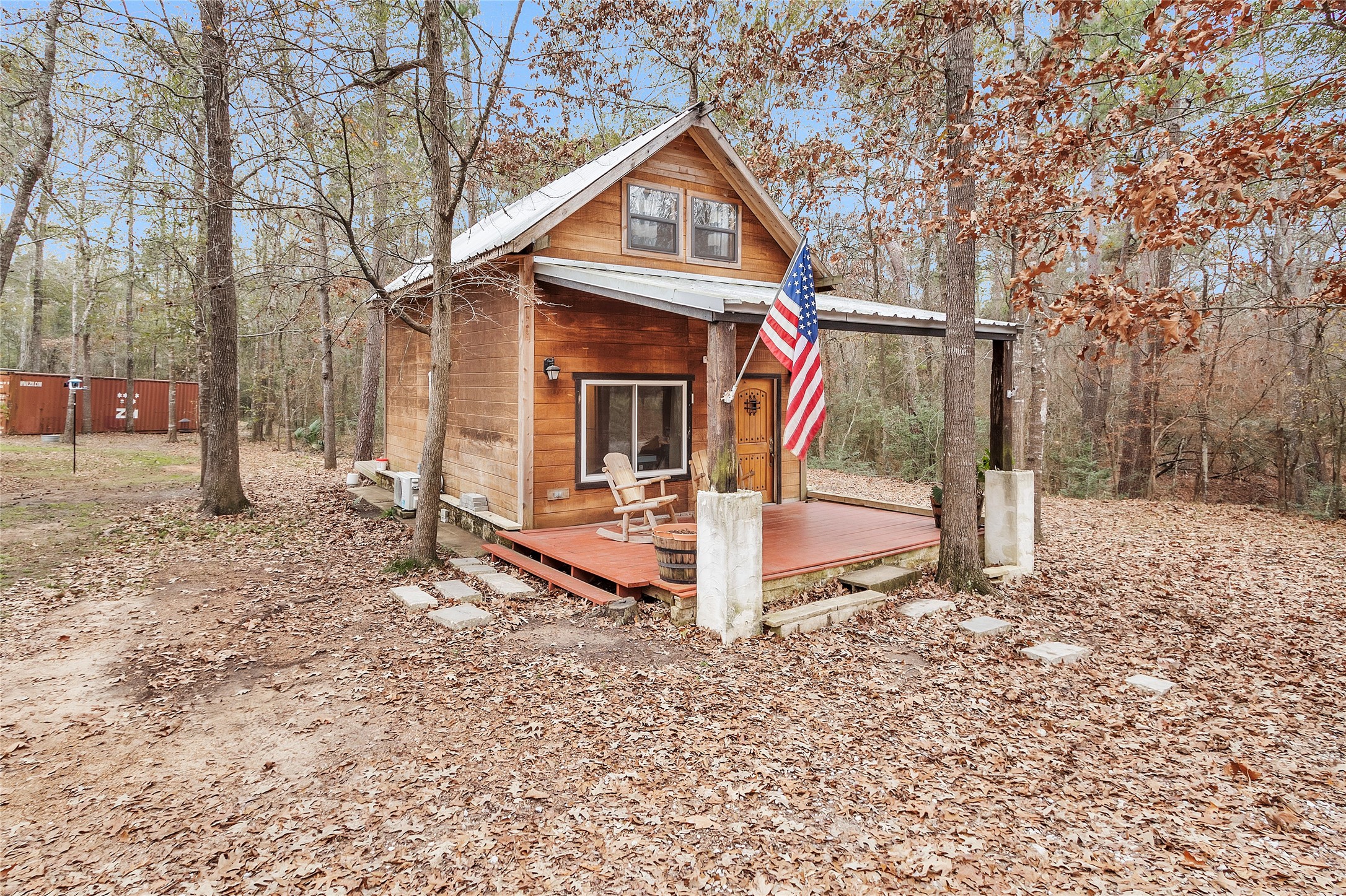 7261 Forest Hills Drive Property Photo 3