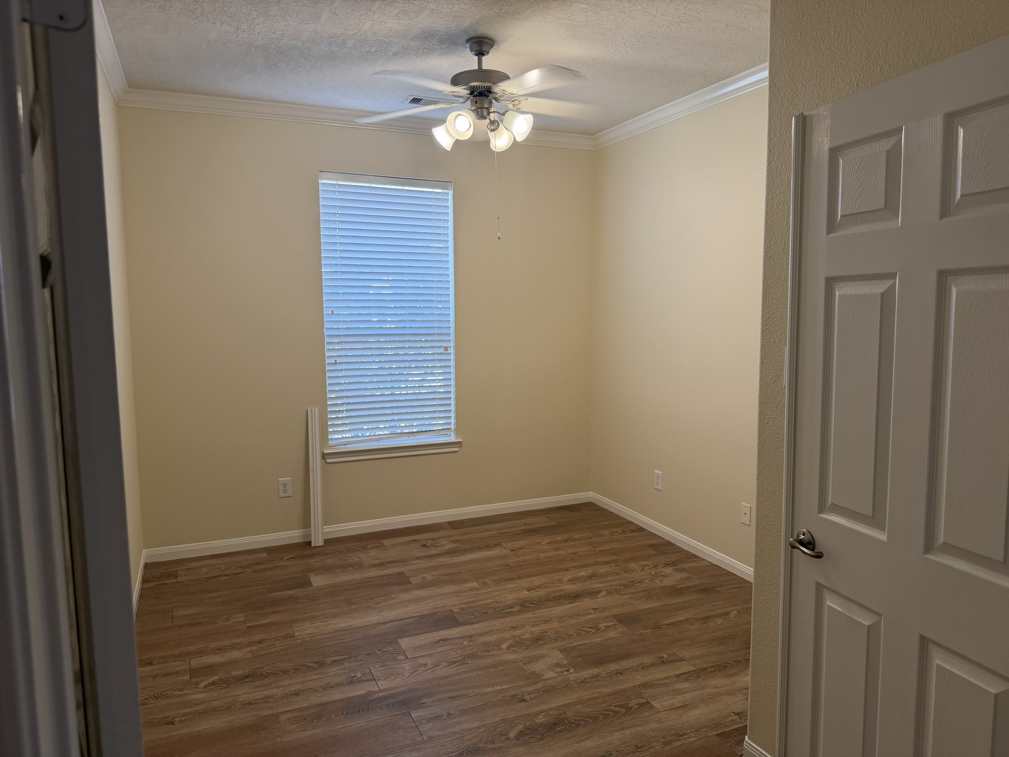 21406 Avalon Queen Drive Property Photo 9