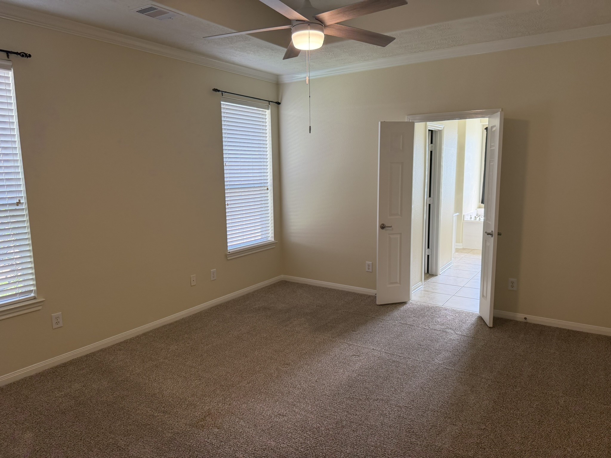 21406 Avalon Queen Drive Property Photo 11