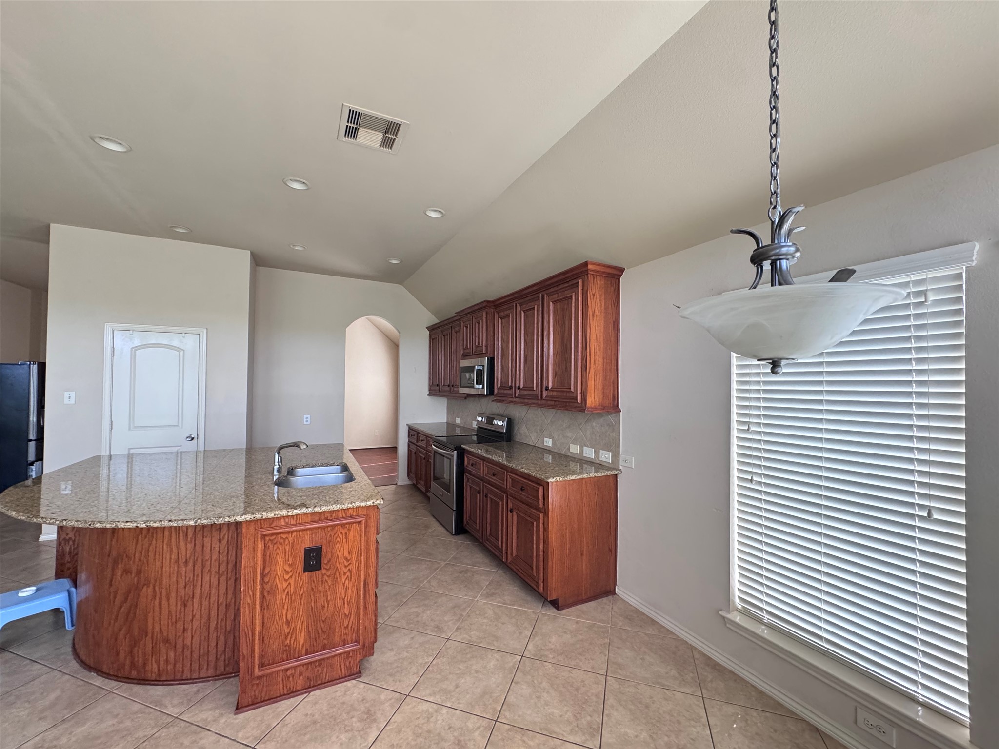 22010 Rustic Canyon Lane Property Photo 9