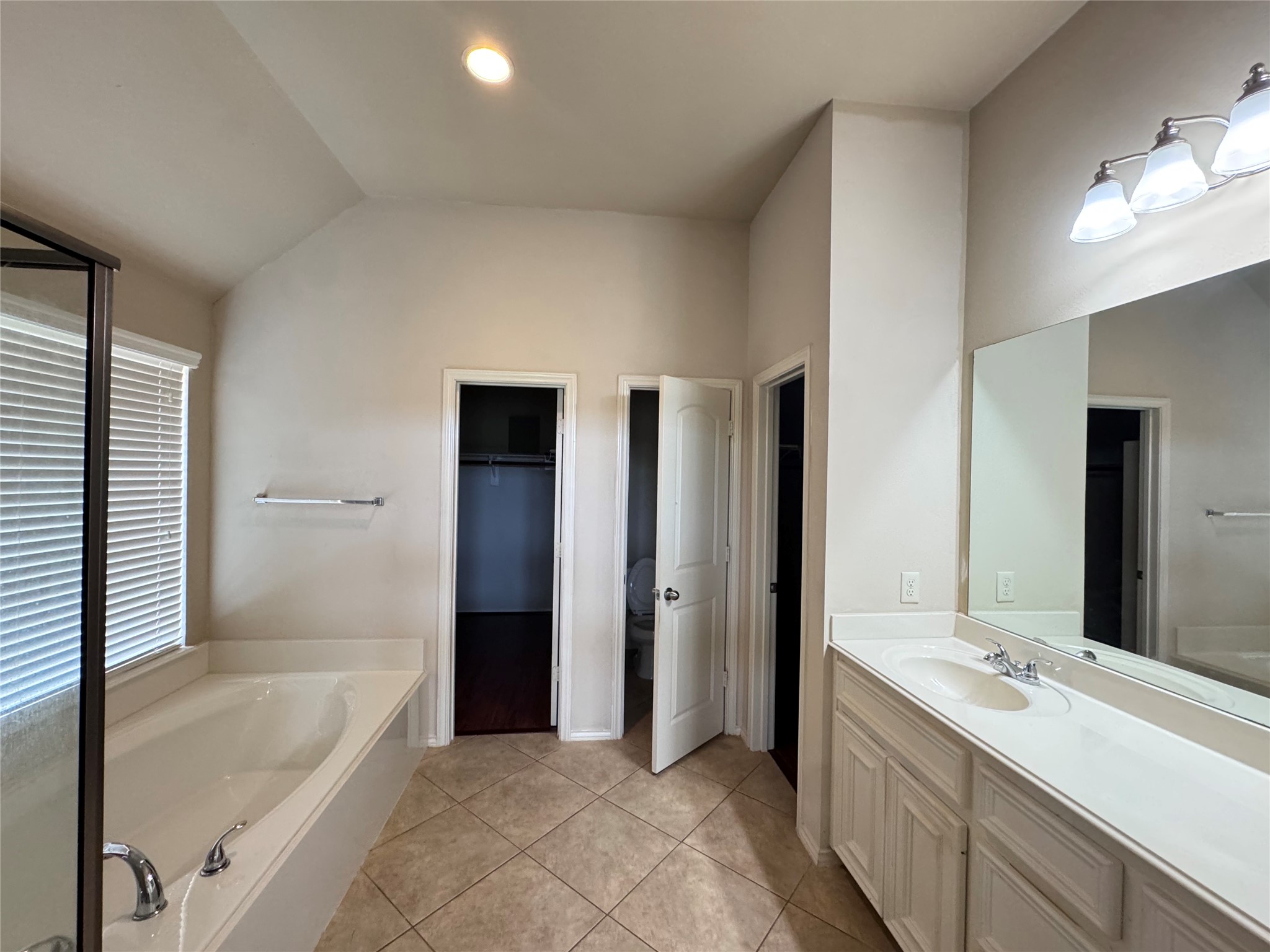 22010 Rustic Canyon Lane Property Photo 12