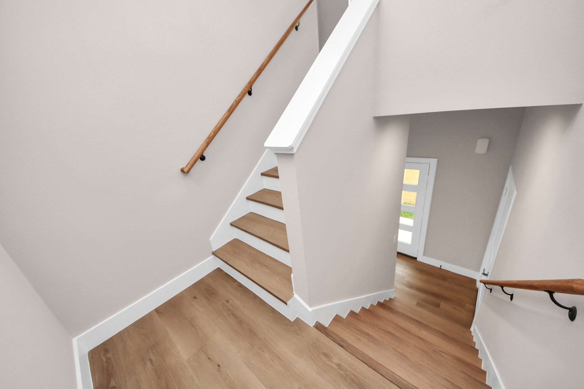 7542 Charlie Street Property Photo 8