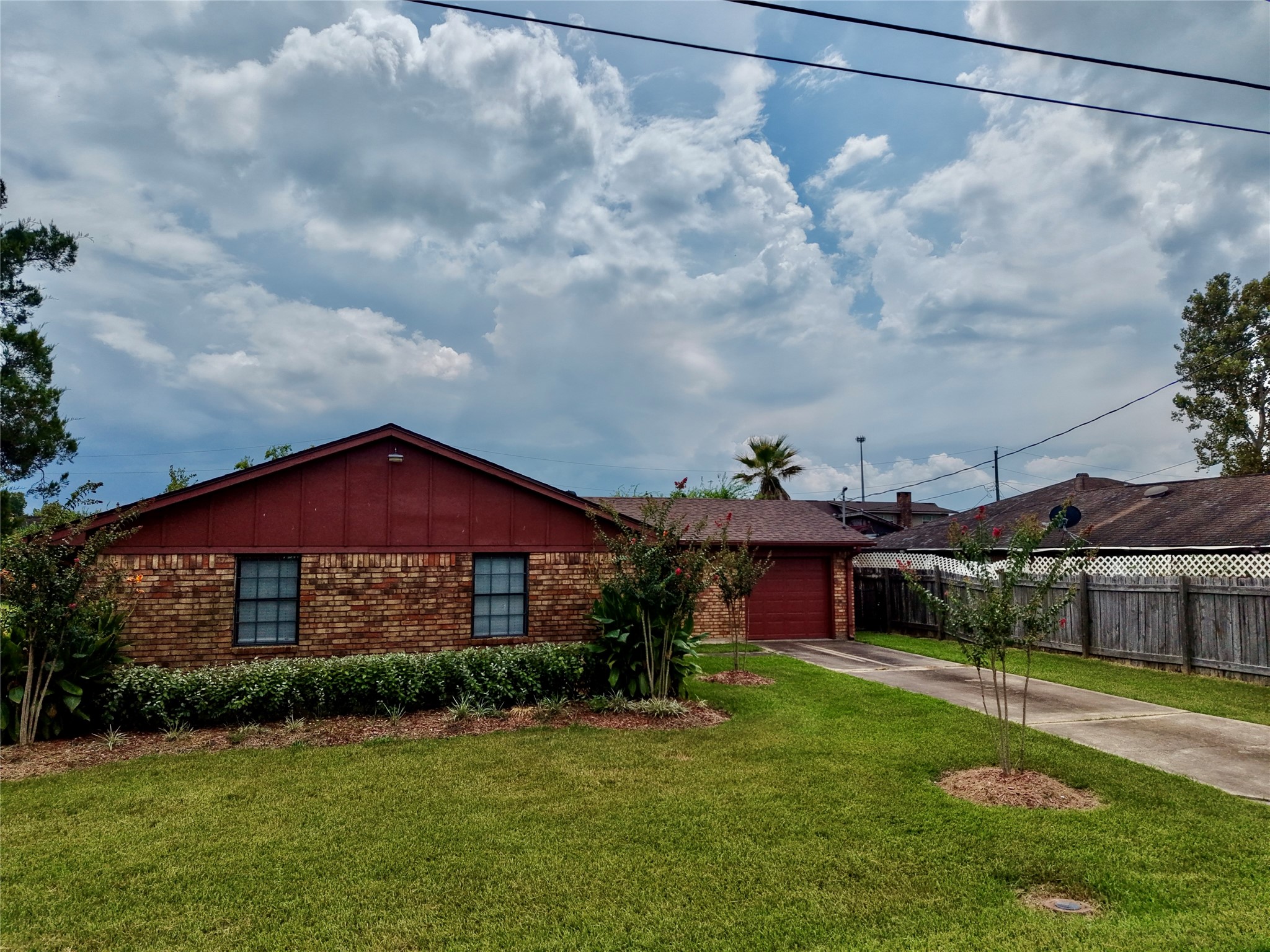 2565 W Virginia Street Property Photo 2