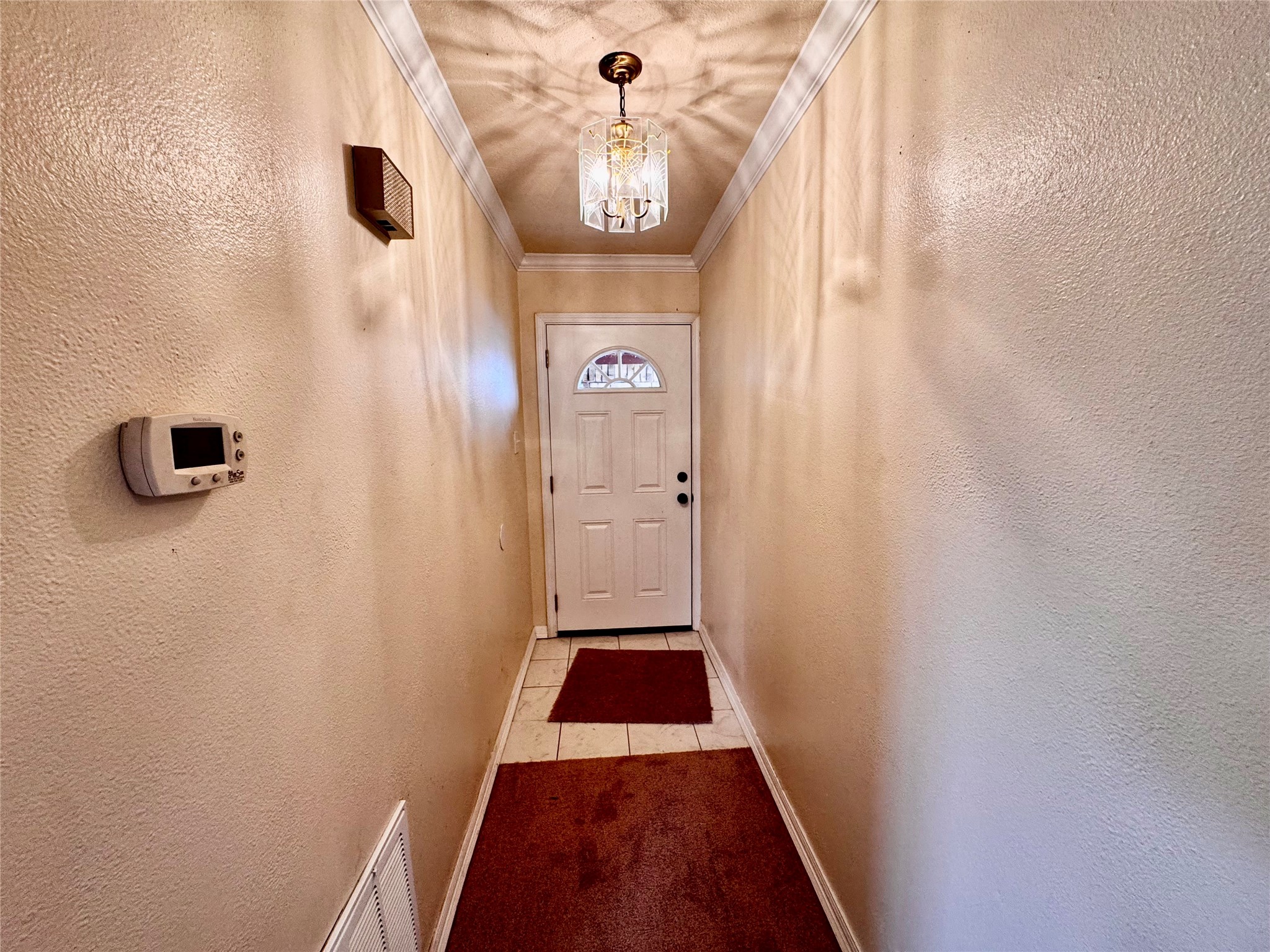 2565 W Virginia Street Property Photo 3
