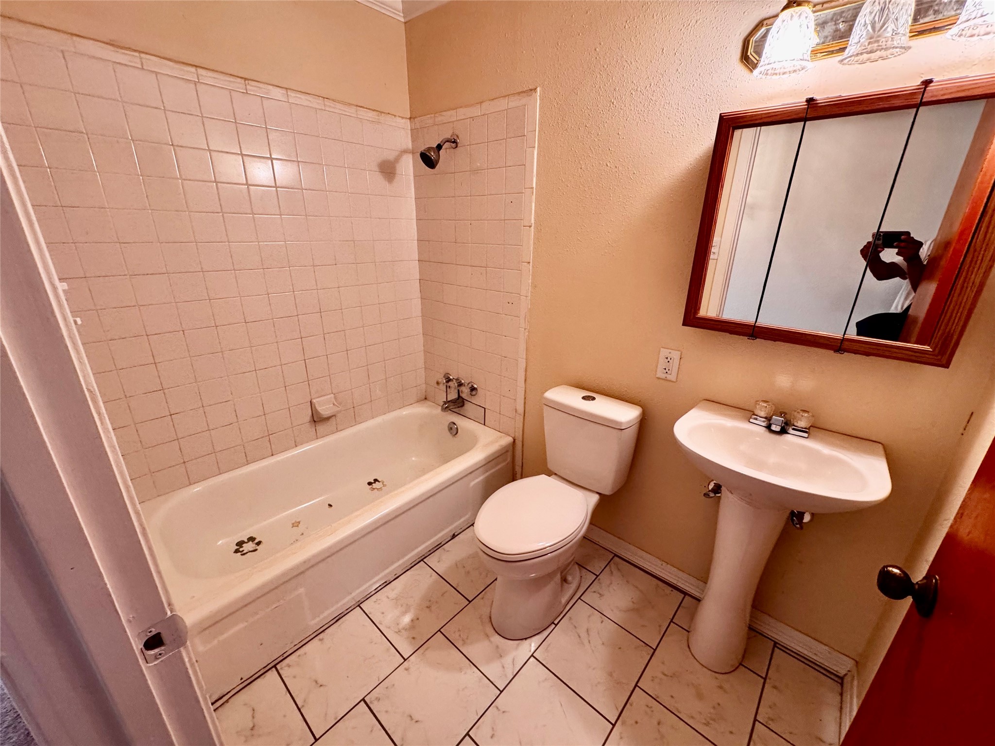 2565 W Virginia Street Property Photo 12