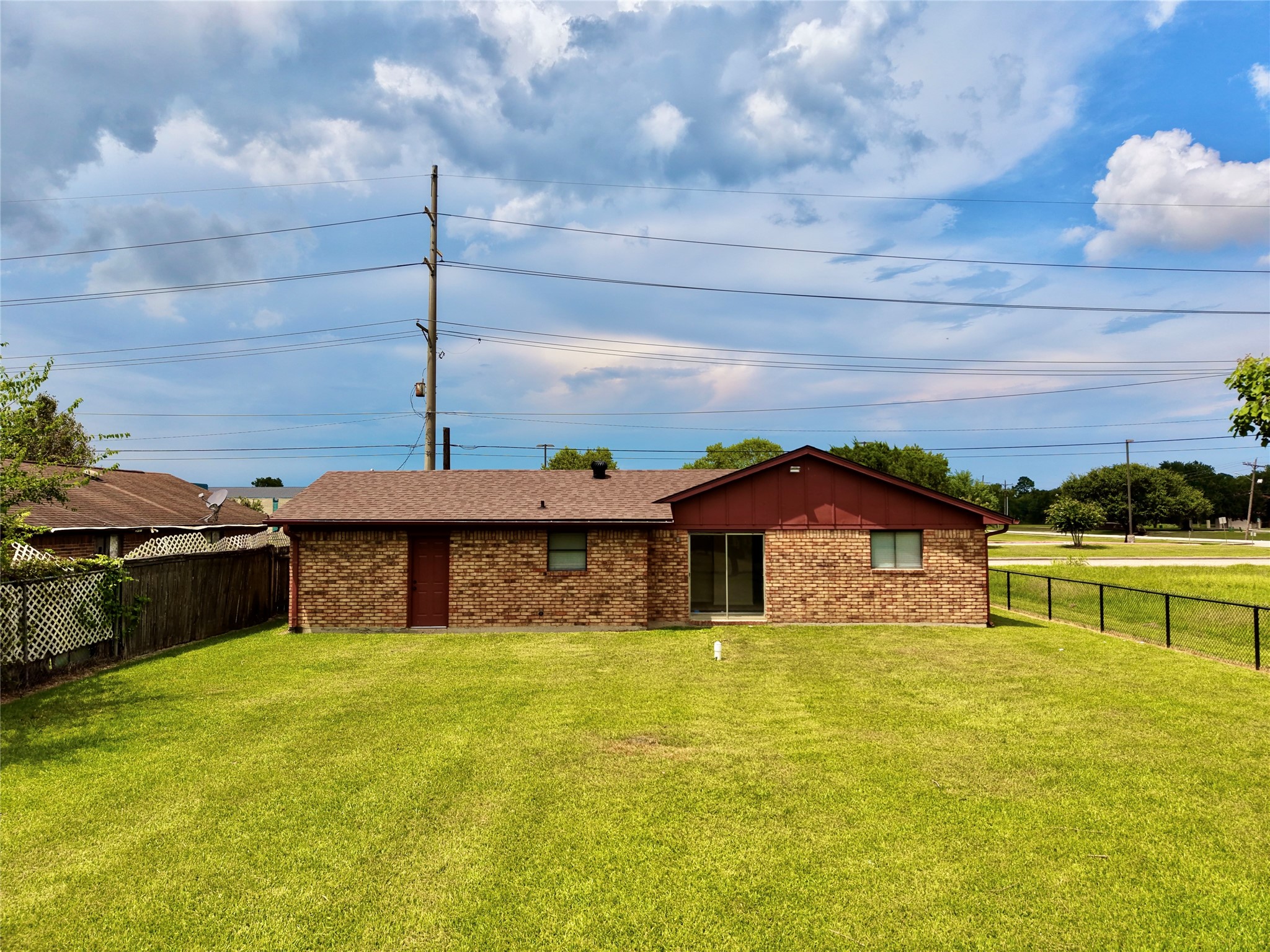 2565 W Virginia Street Property Photo 17