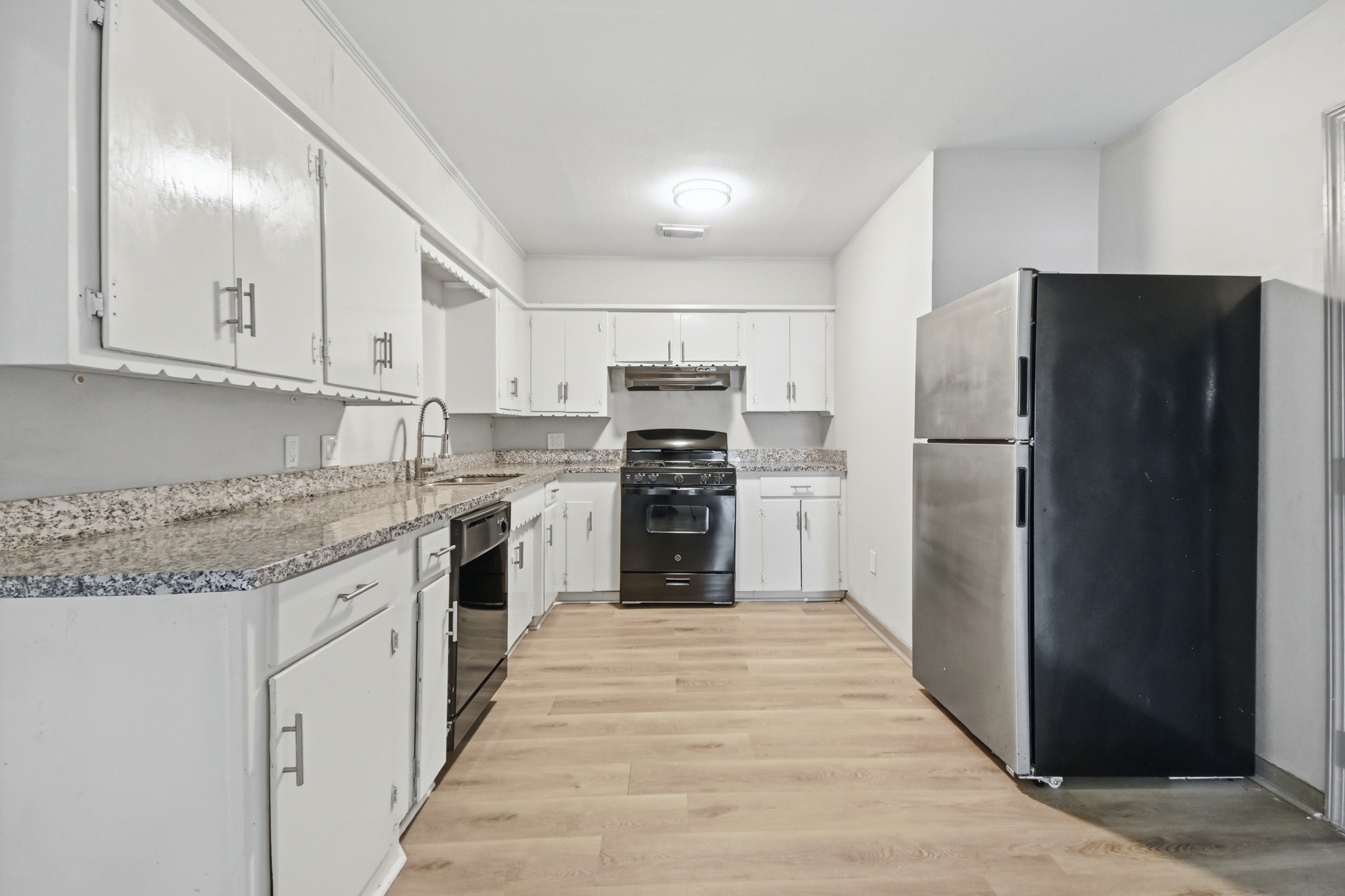 5413 Vae Drive Property Photo 8
