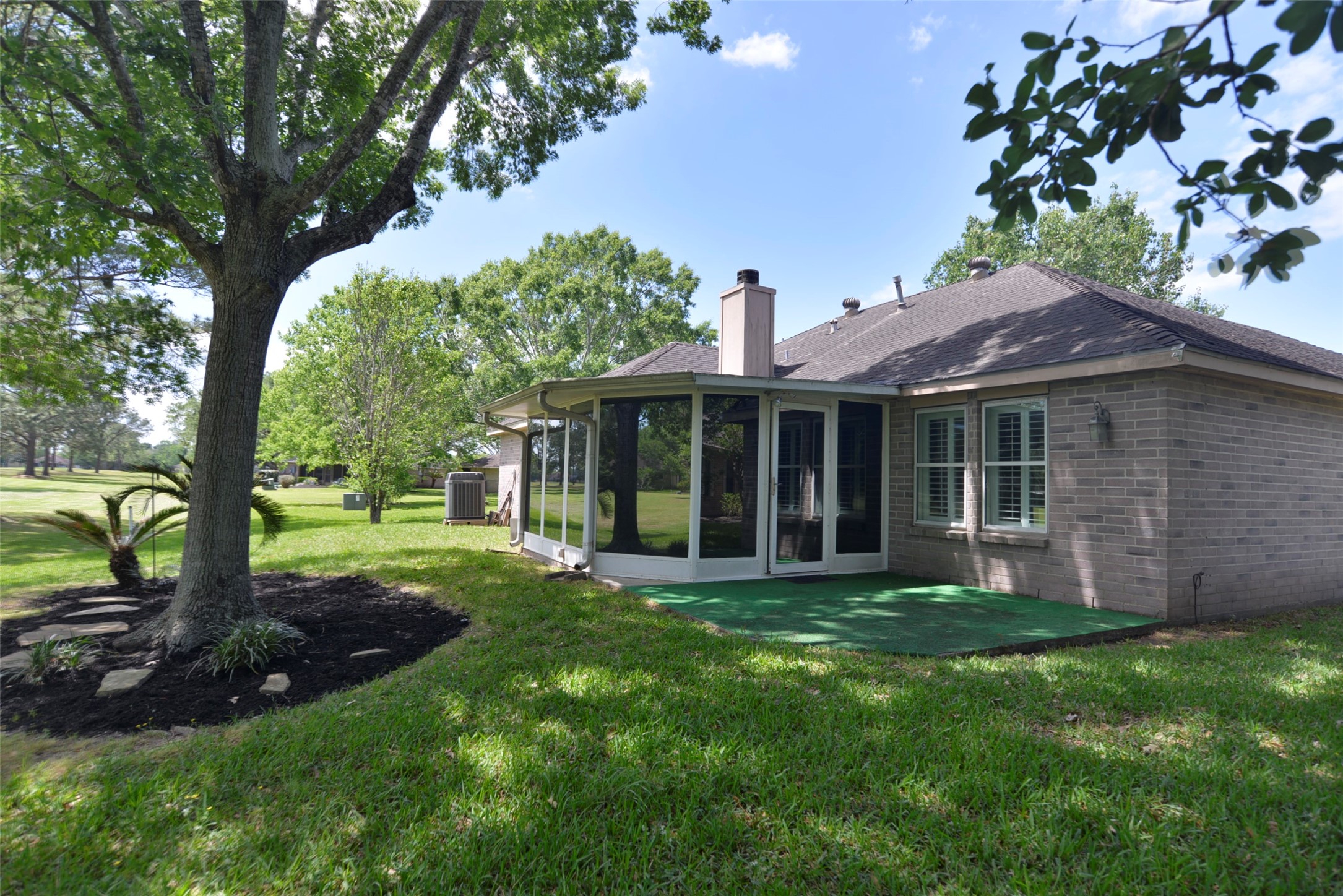 810 Birchview Court Property Photo 1