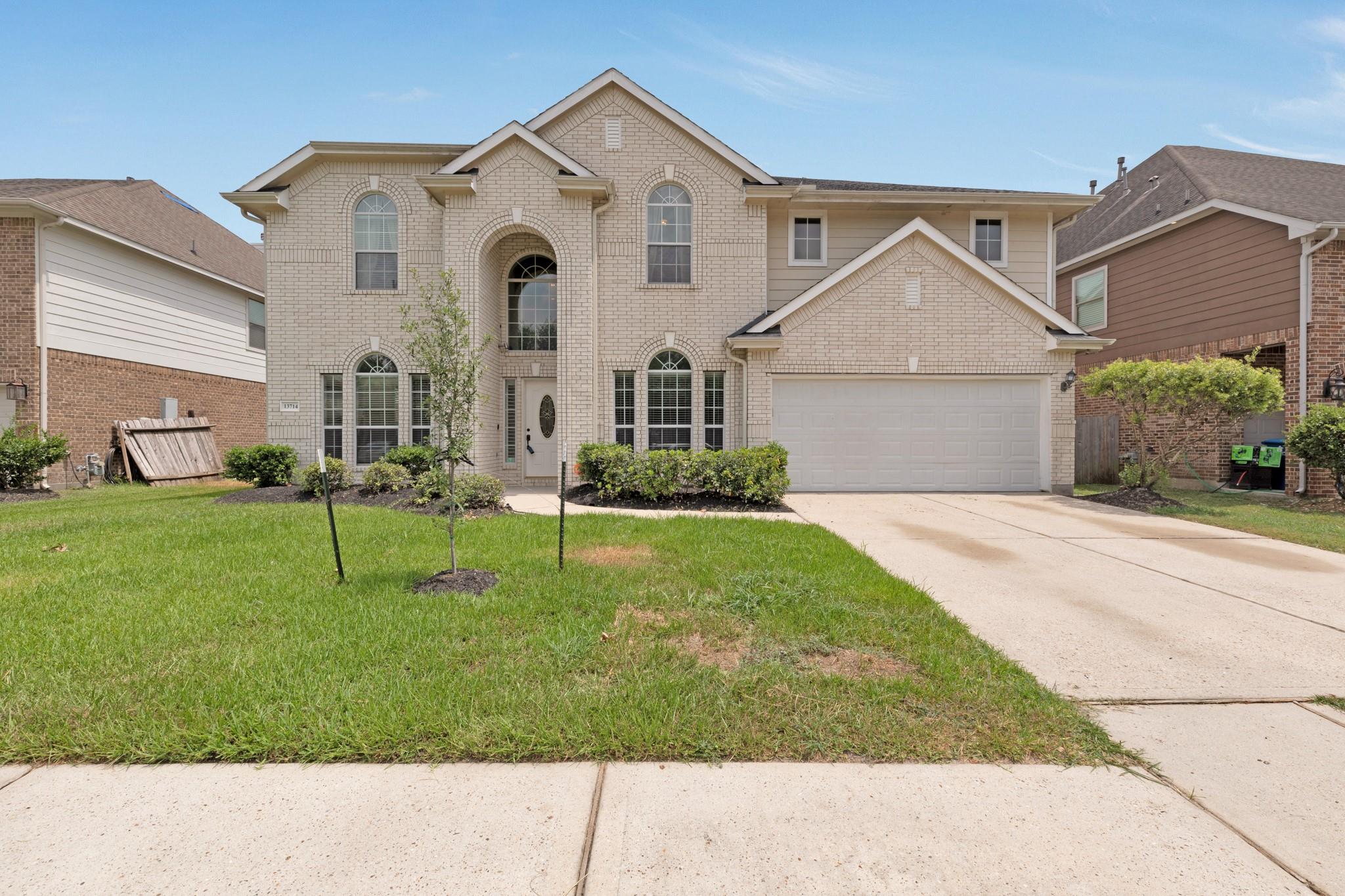 13714 Kingston River Lane, Houston Tx 77044 Property Photo 1