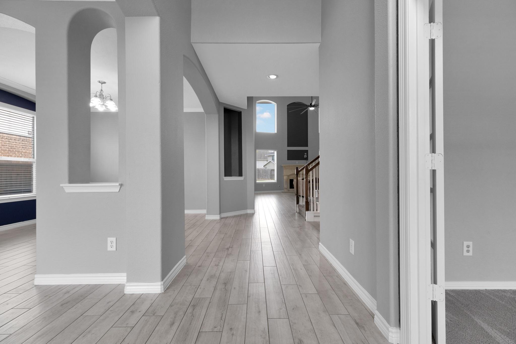 13714 Kingston River Lane, Houston Tx 77044 Property Photo 3