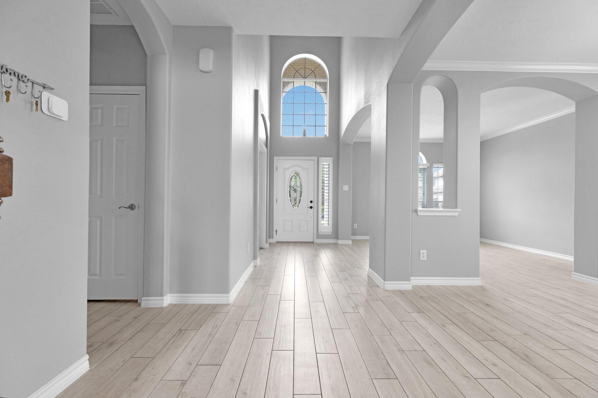 13714 Kingston River Lane, Houston Tx 77044 Property Photo 4