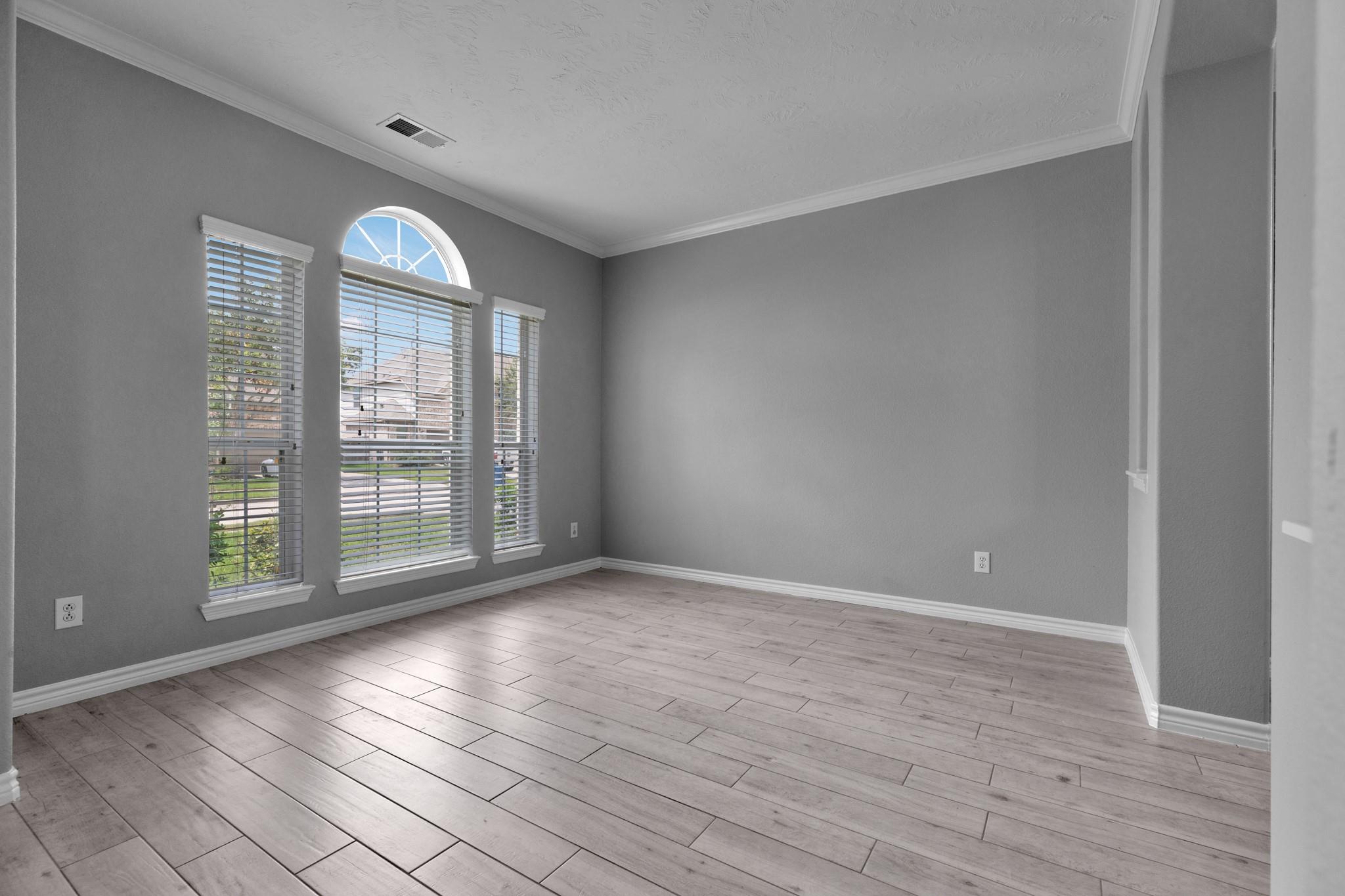 13714 Kingston River Lane, Houston Tx 77044 Property Photo 6