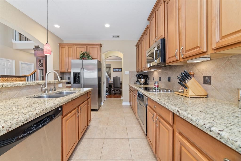 6215 Silver Thistle Lane Property Photo 11